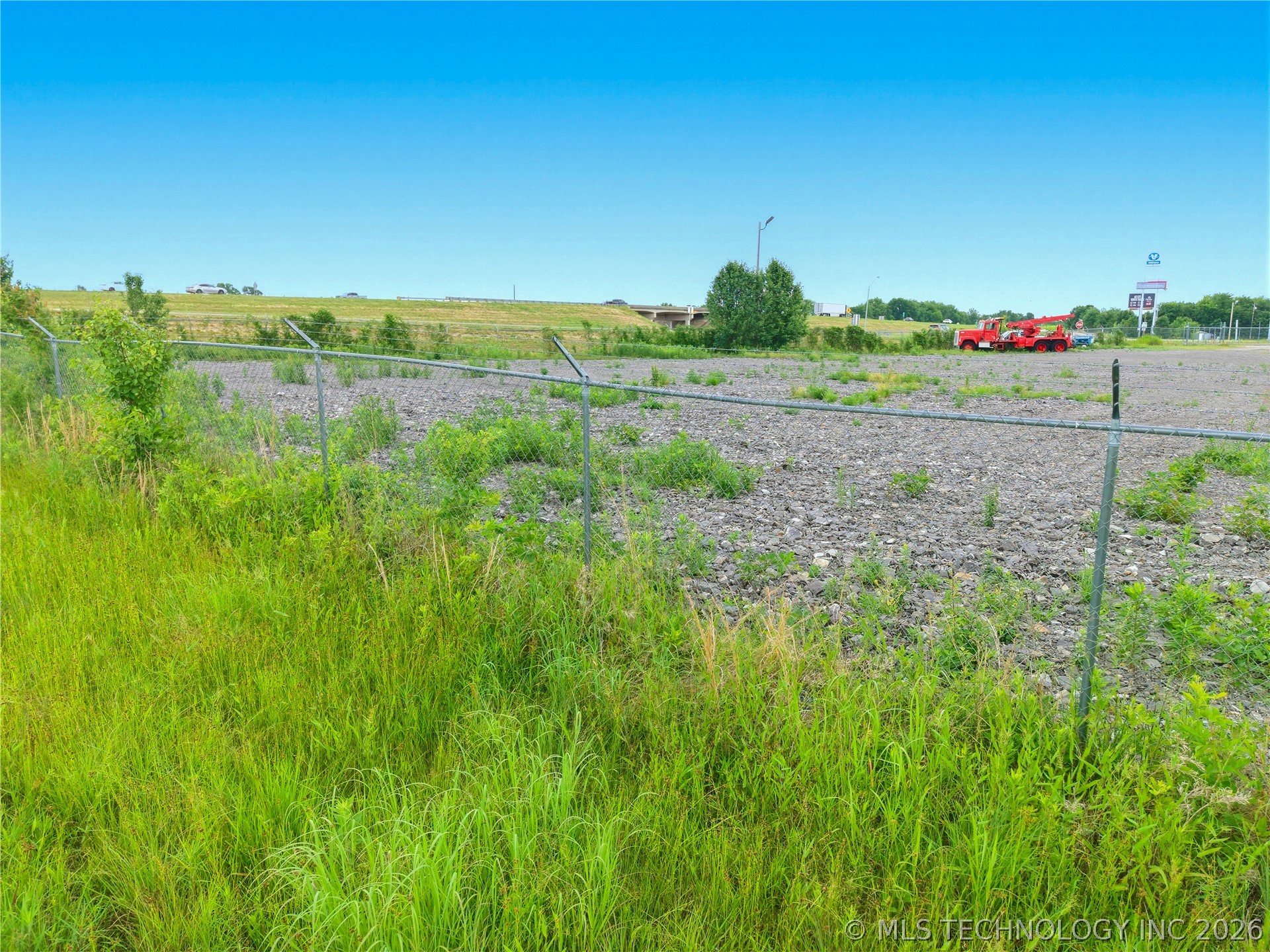 40 Interstate Property Photo 11