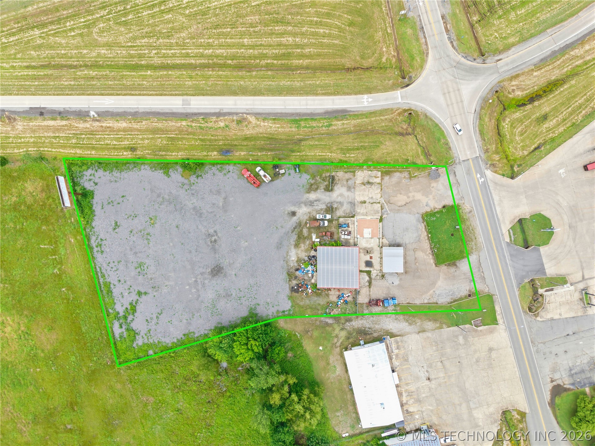 40 Interstate Property Photo 17