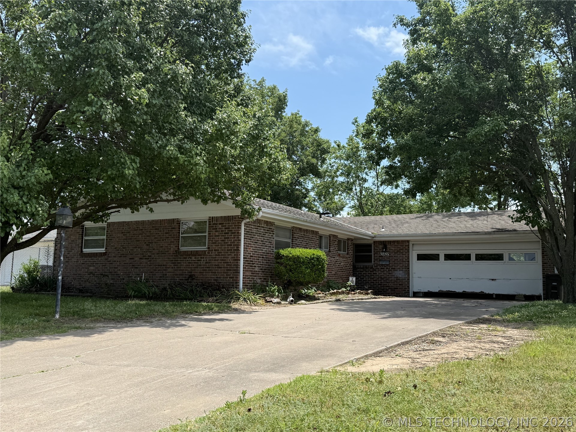 5409 Baylor Drive Property Photo 1