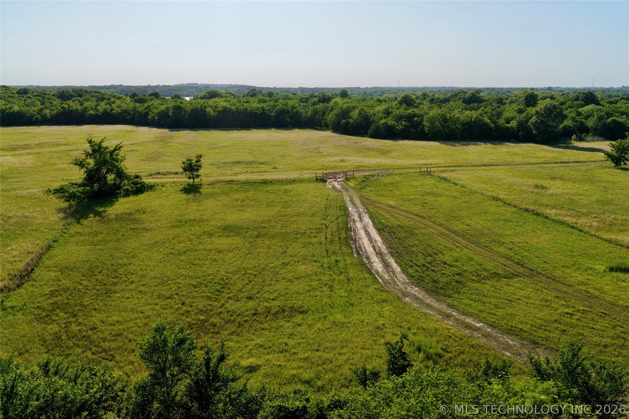 421682 E 1154 Road Property Photo 8