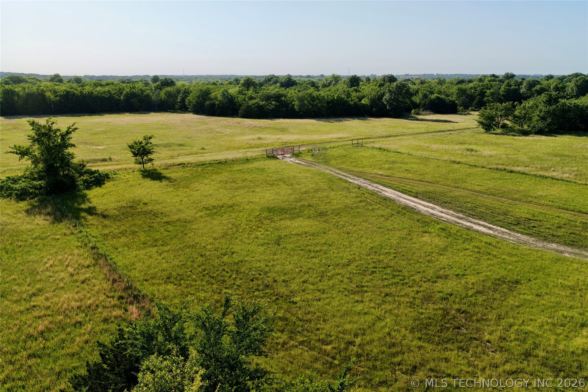 421682 E 1154 Road Property Photo 9