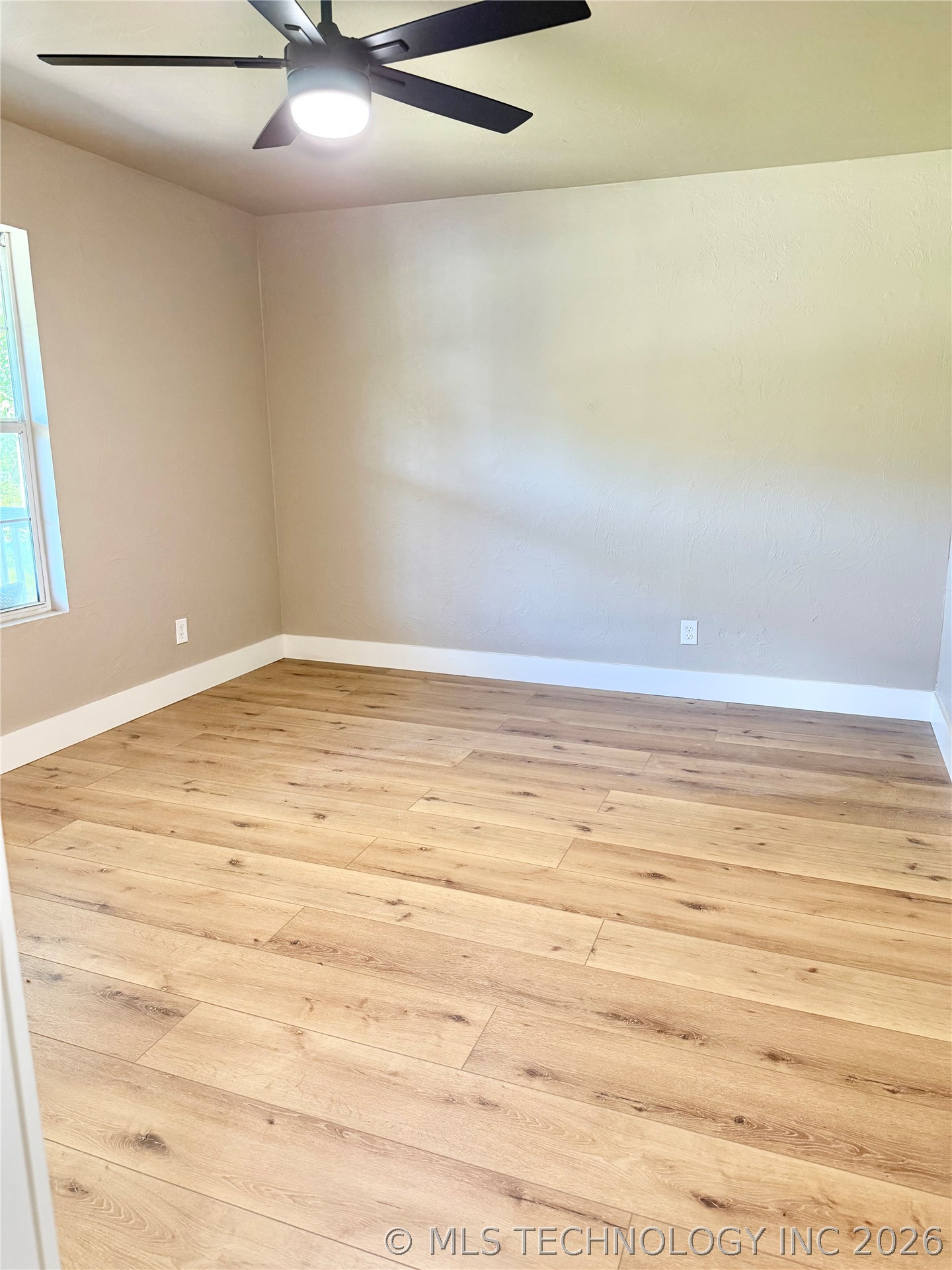 7199 Twin Oak Property Photo 15
