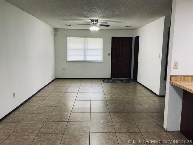 1695 Louise Street Property Photo 7