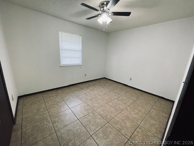 1695 Louise Street Property Photo 14