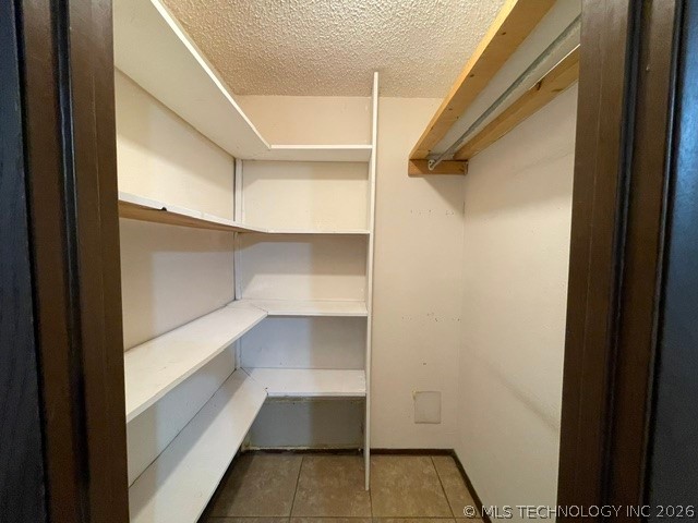 1695 Louise Street Property Photo 16