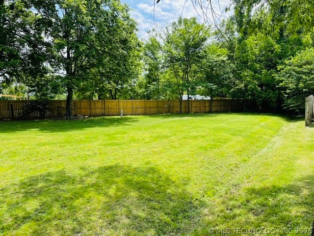 1695 Louise Street Property Photo 26