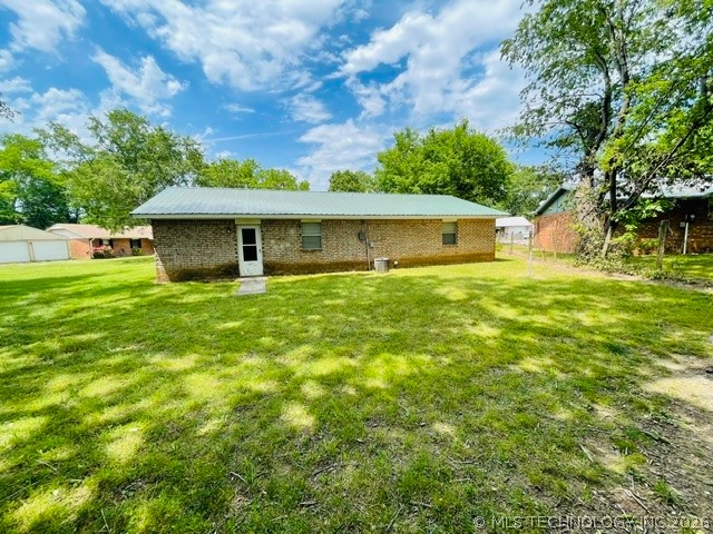 1695 Louise Street Property Photo 28