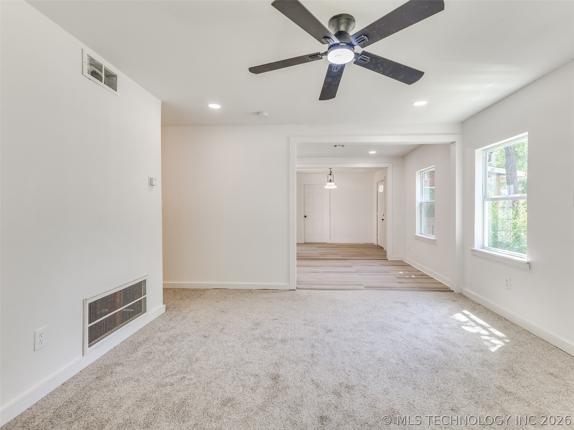 338 W 47th Place North Property Photo 7