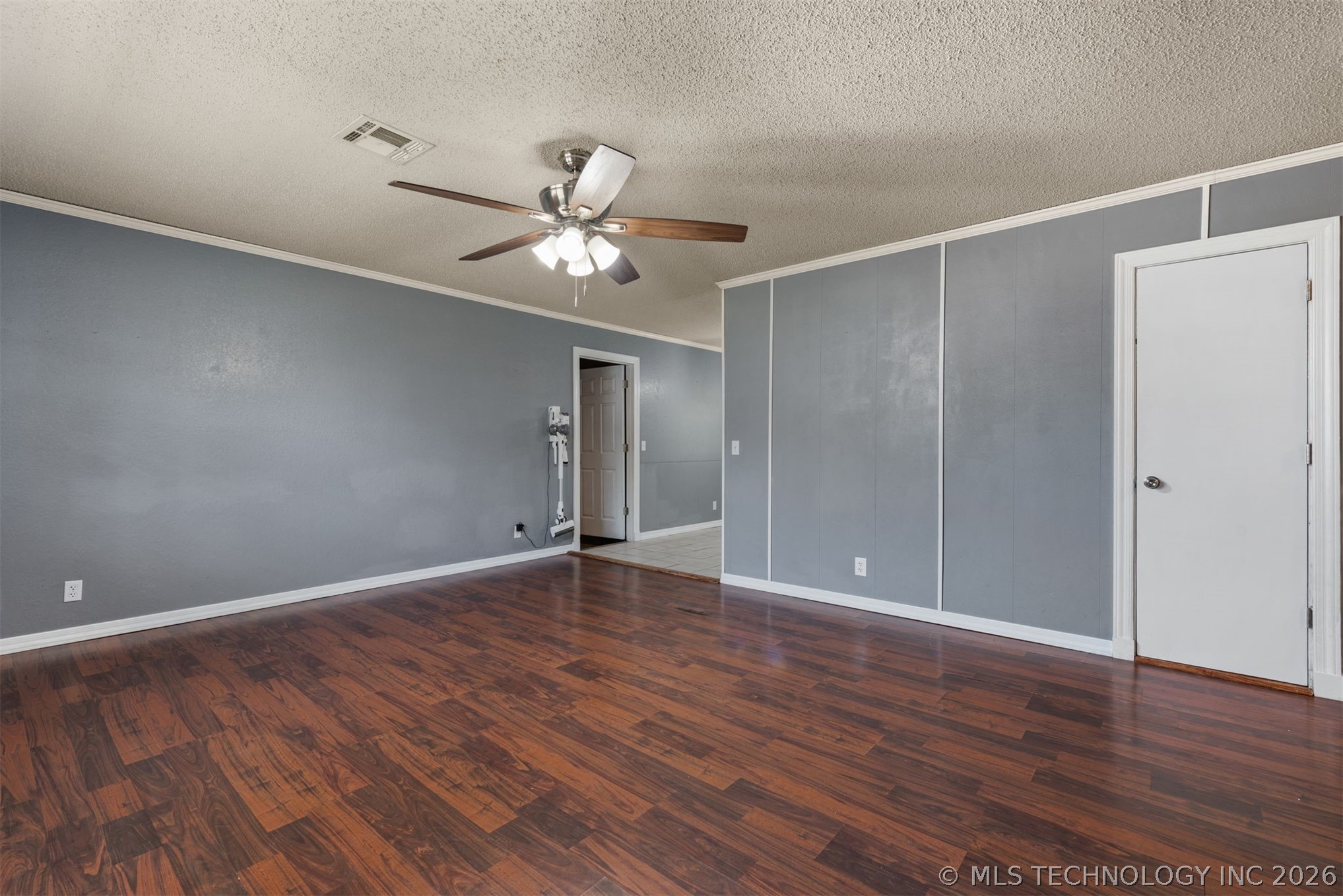 28637 E 137th Street Property Photo 8