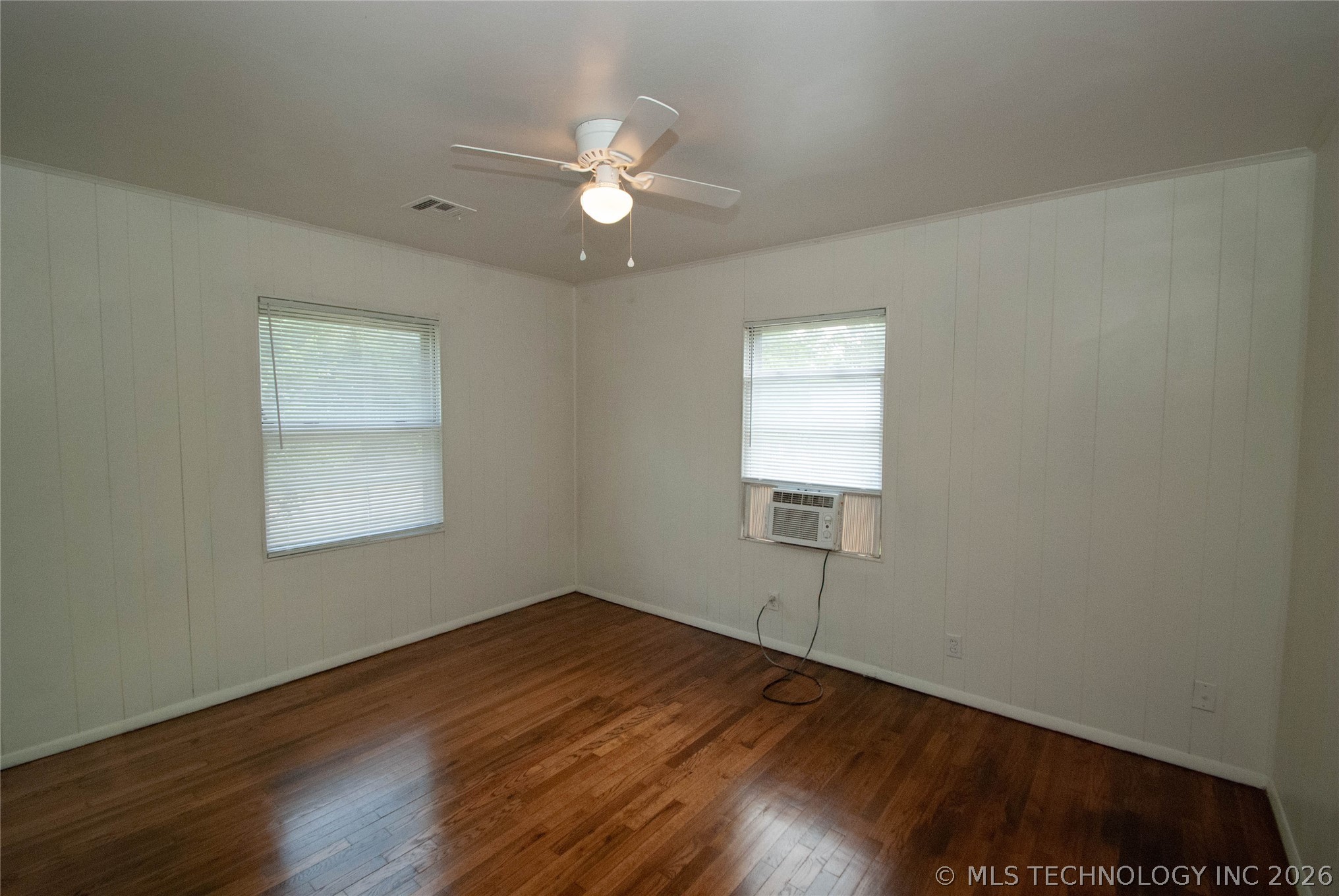 216 S 69th Avenue Property Photo 12