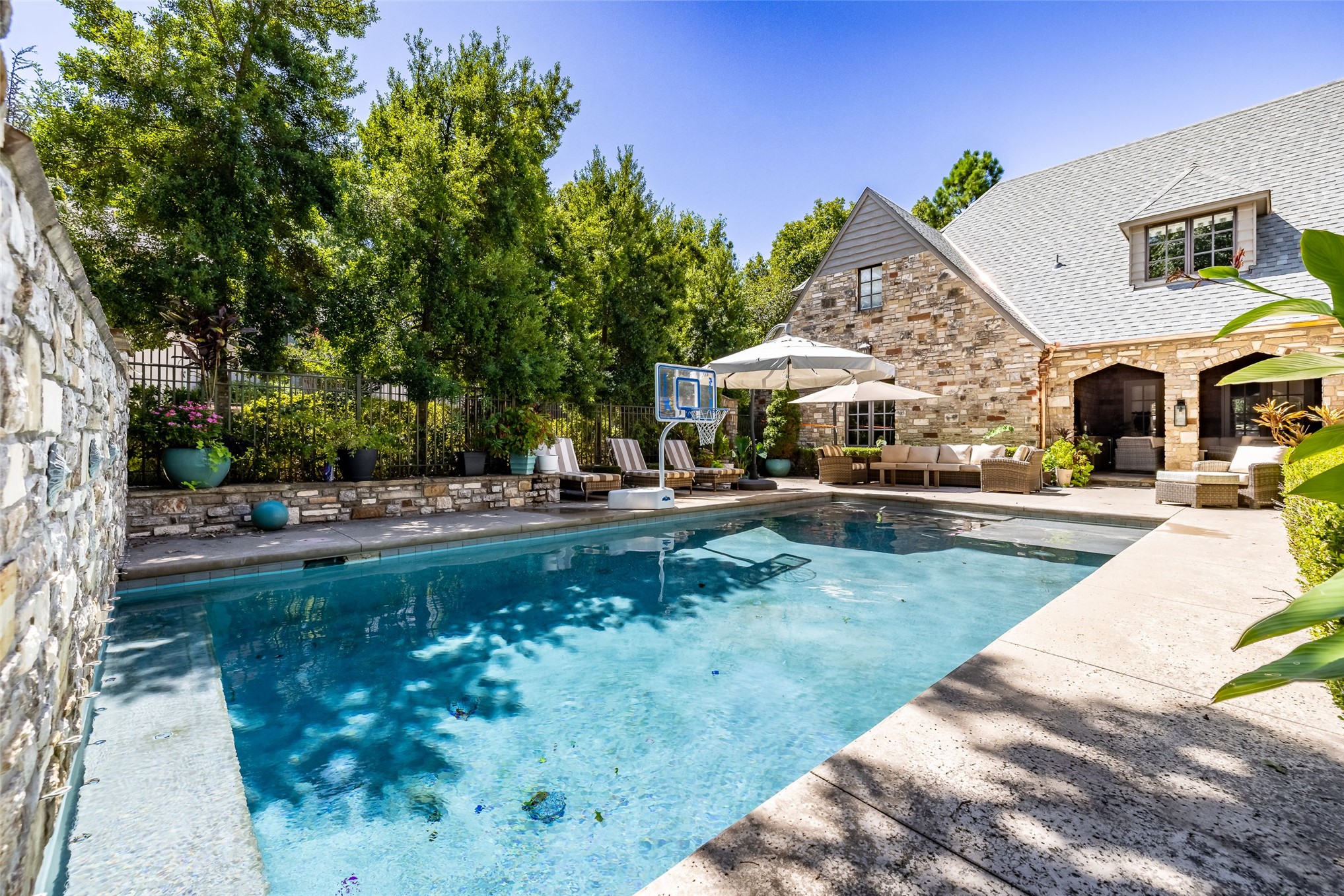 11660 S Hudson Court Property Photo 4