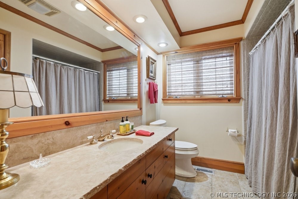 9223 S Zenith Avenue Property Photo 39