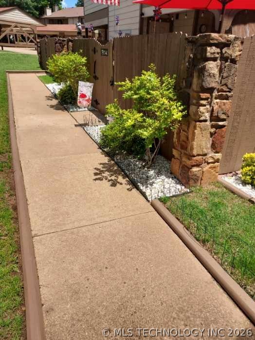 7911 E 66th Street A Property Photo 40