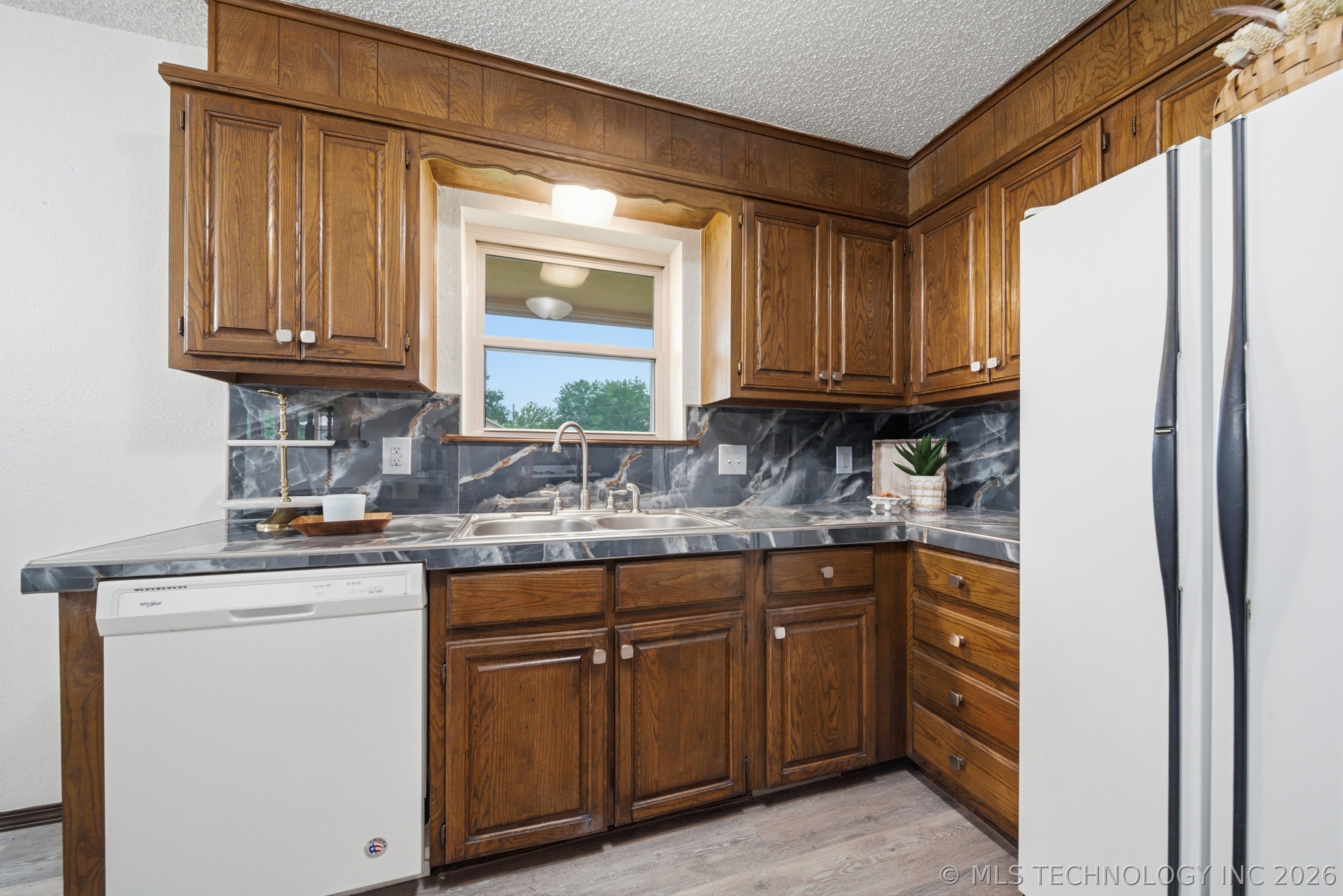 1100 N Oseuma Avenue Property Photo 18