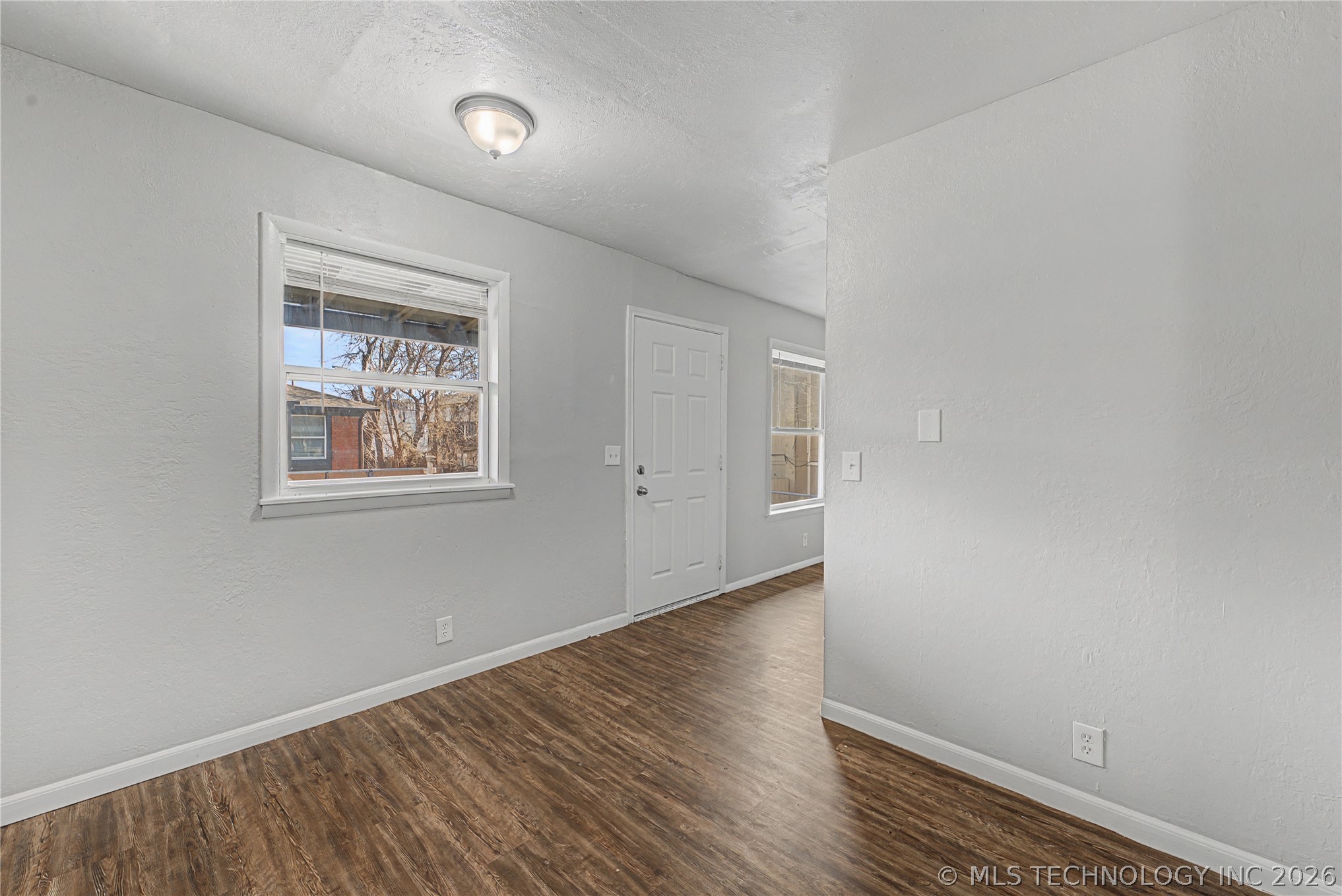 6330 E 7th Street Property Photo 12