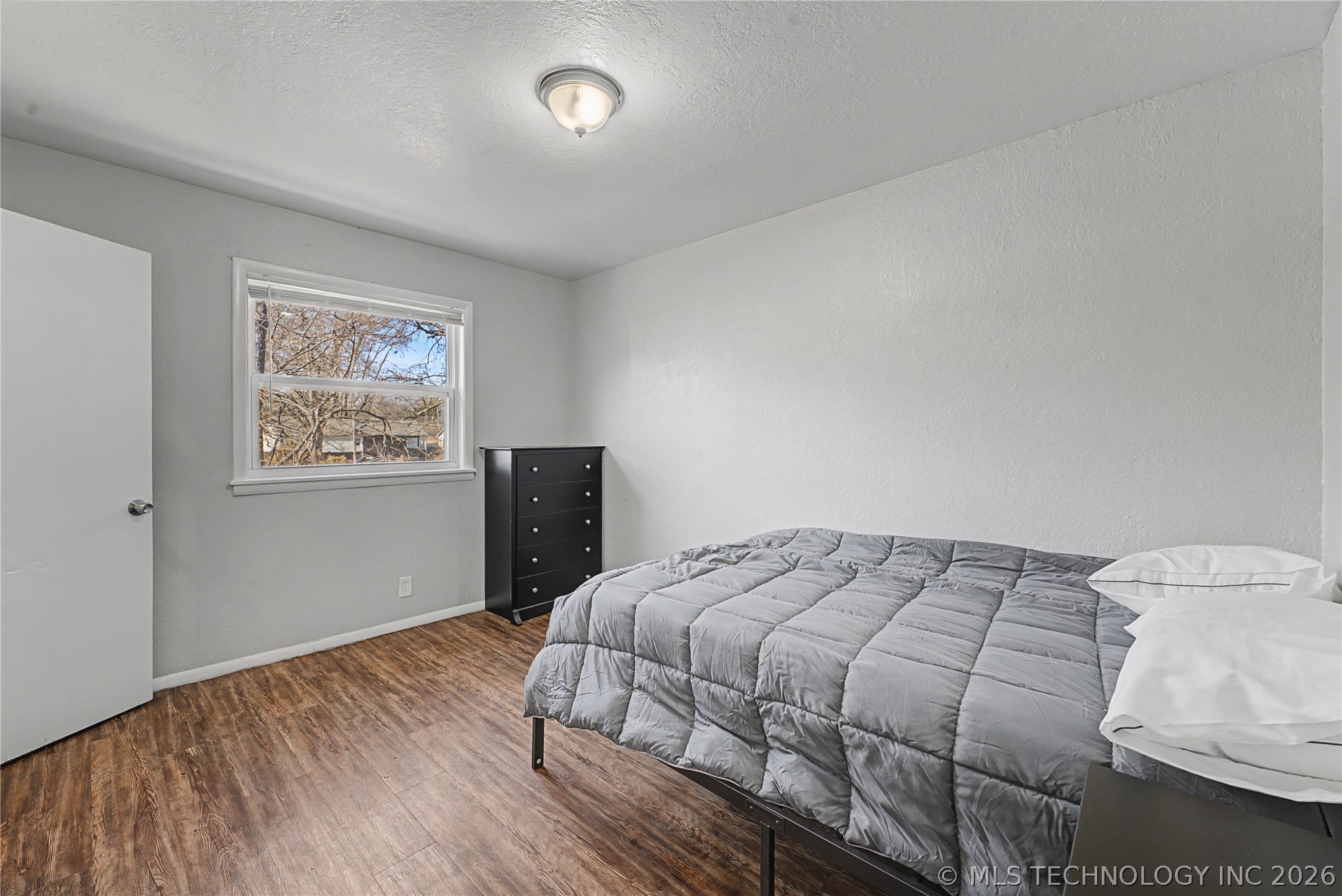 6330 E 7th Street Property Photo 16