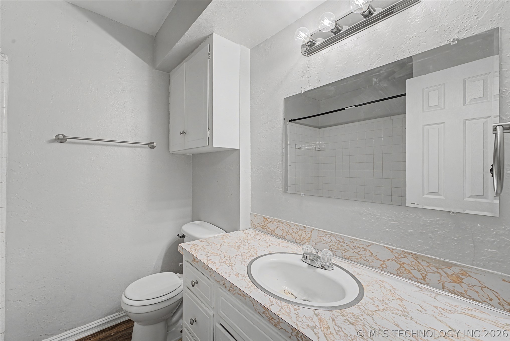 6330 E 7th Street Property Photo 18