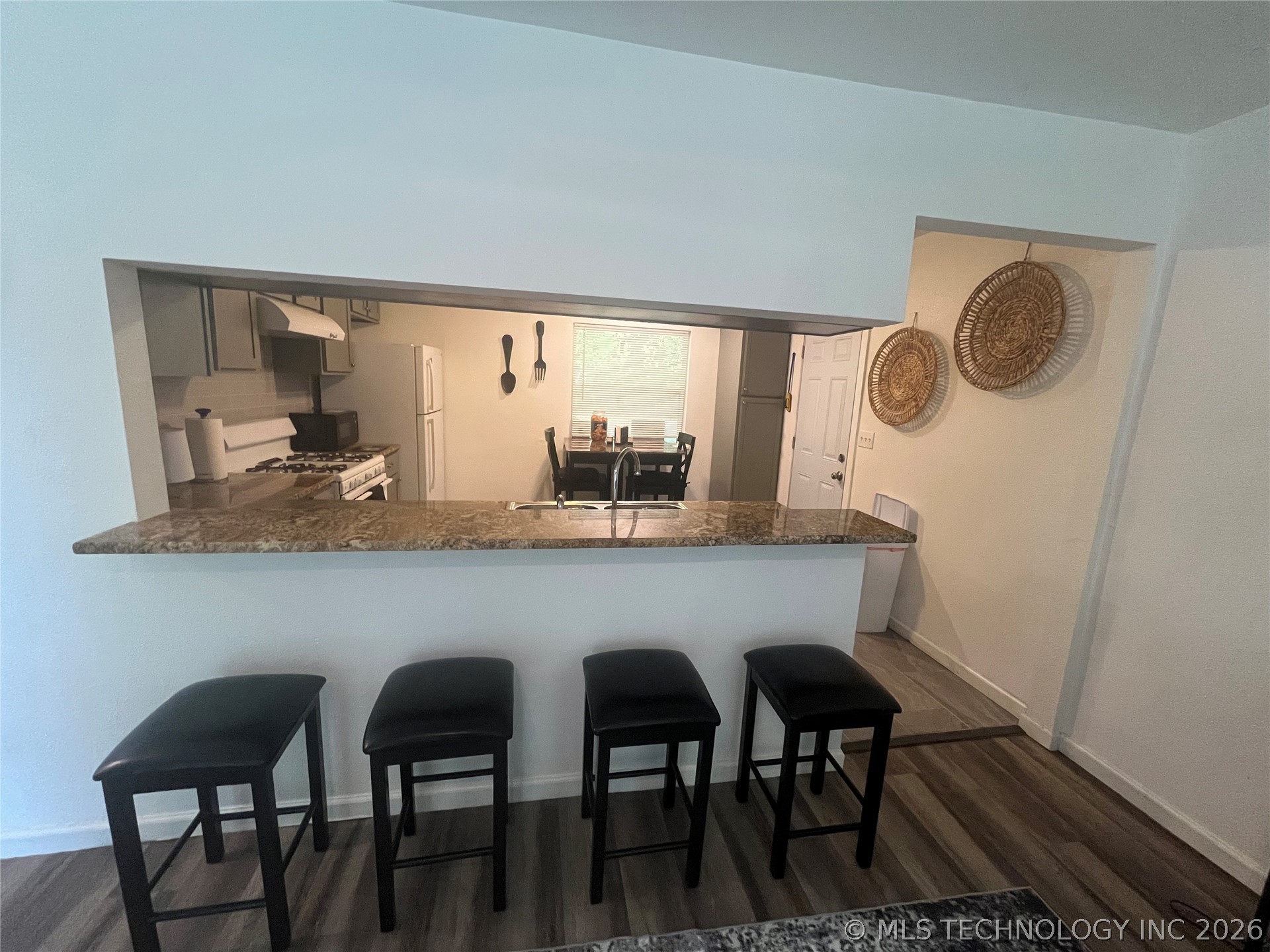 2014 N Delaware Place Property Photo 7