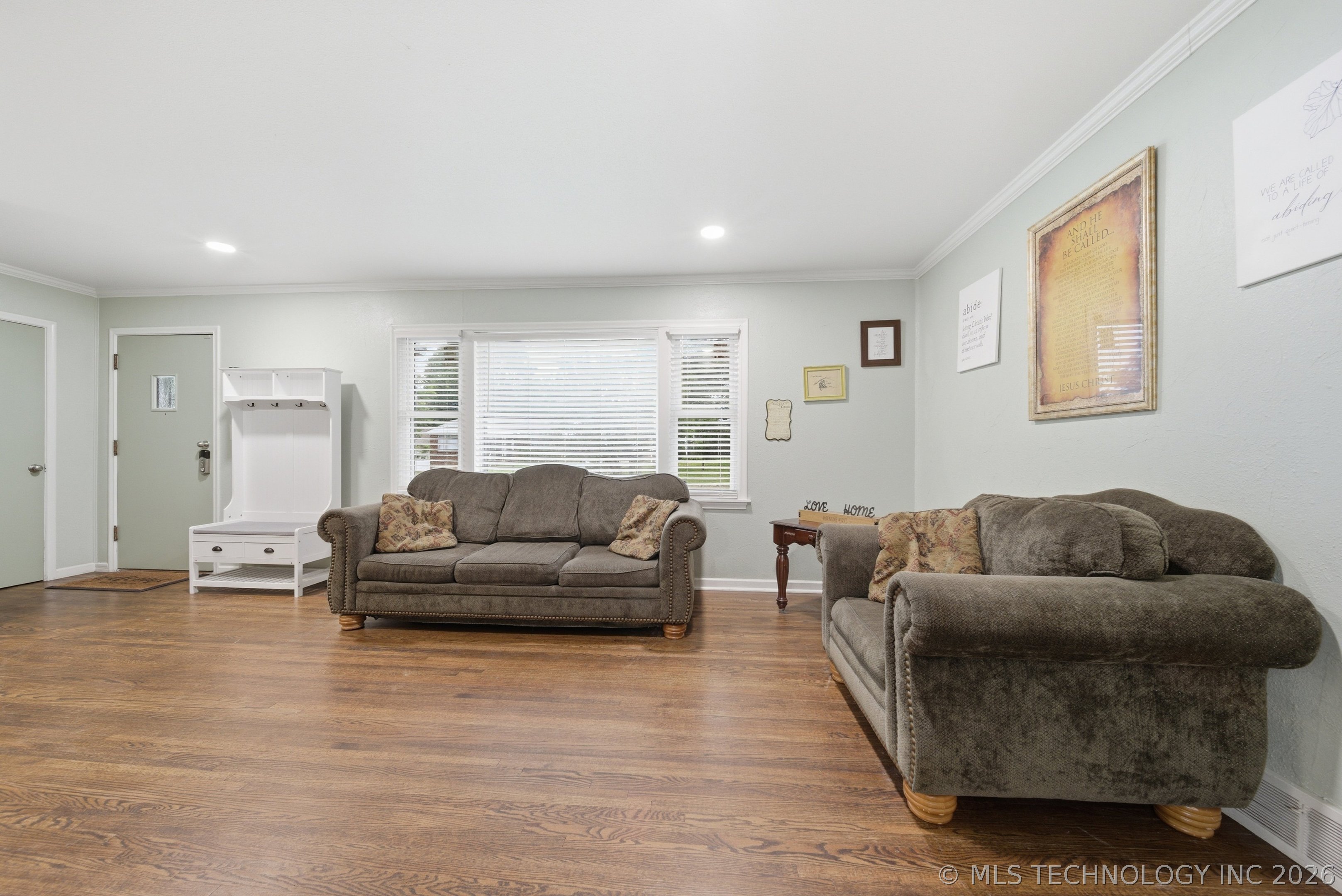 4218 E 25th Street Property Photo 6
