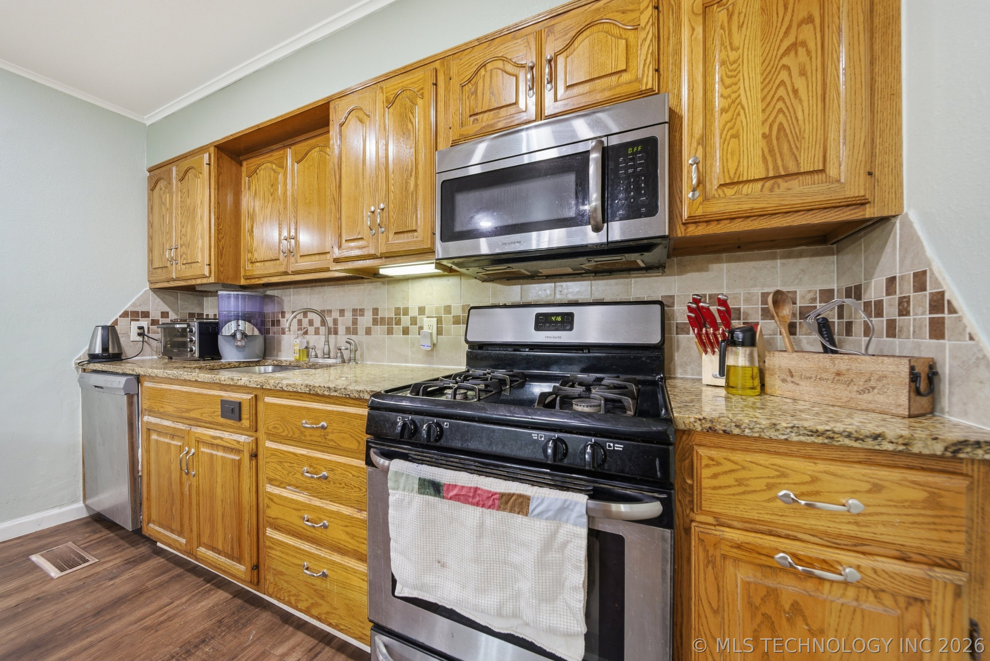 4218 E 25th Street Property Photo 12
