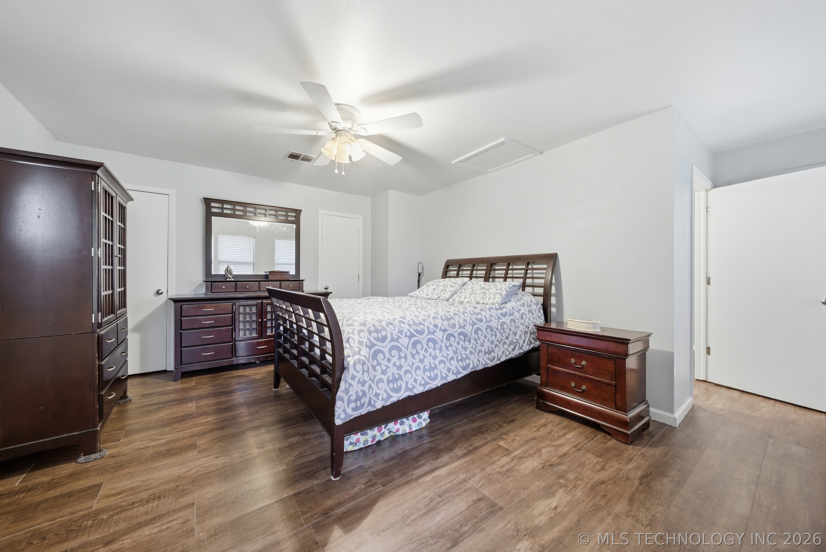 4218 E 25th Street Property Photo 16