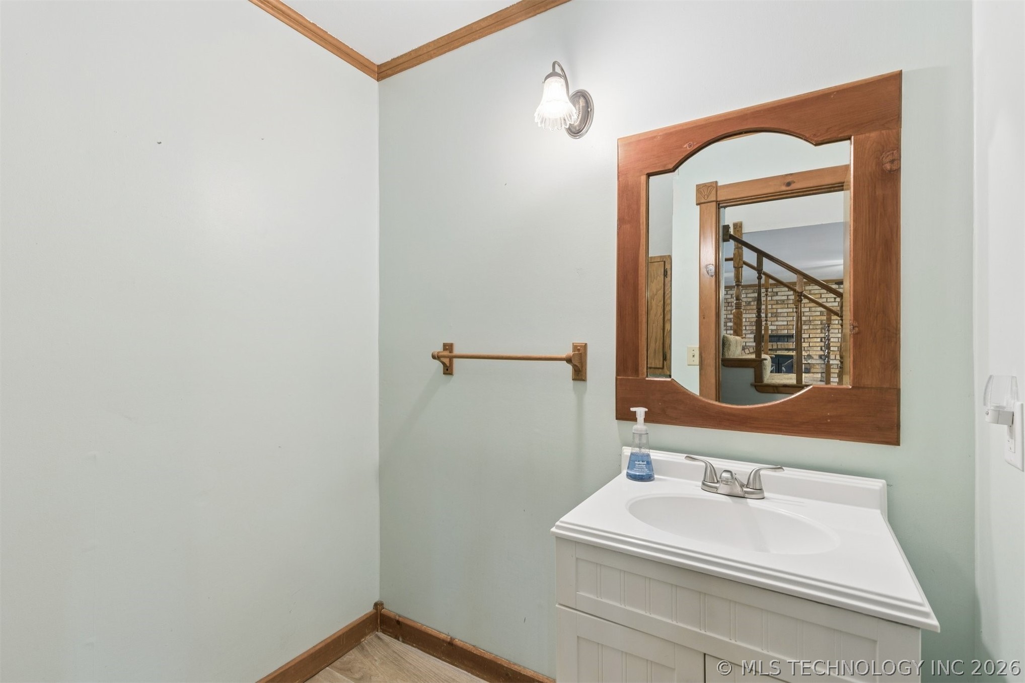 2700 W Dickinson Property Photo 14