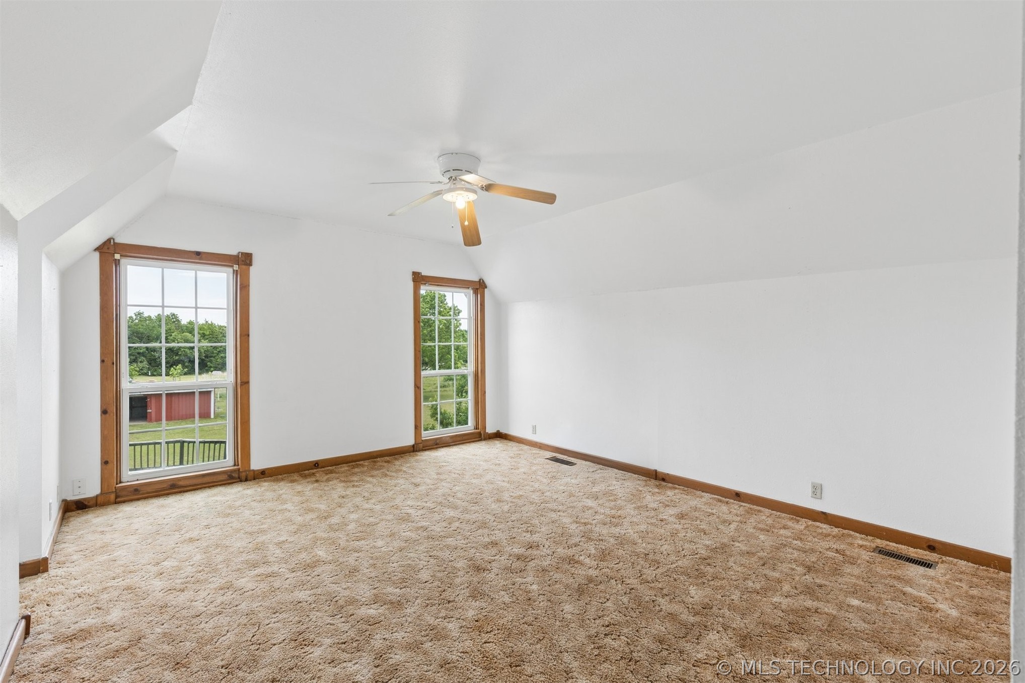 2700 W Dickinson Property Photo 35