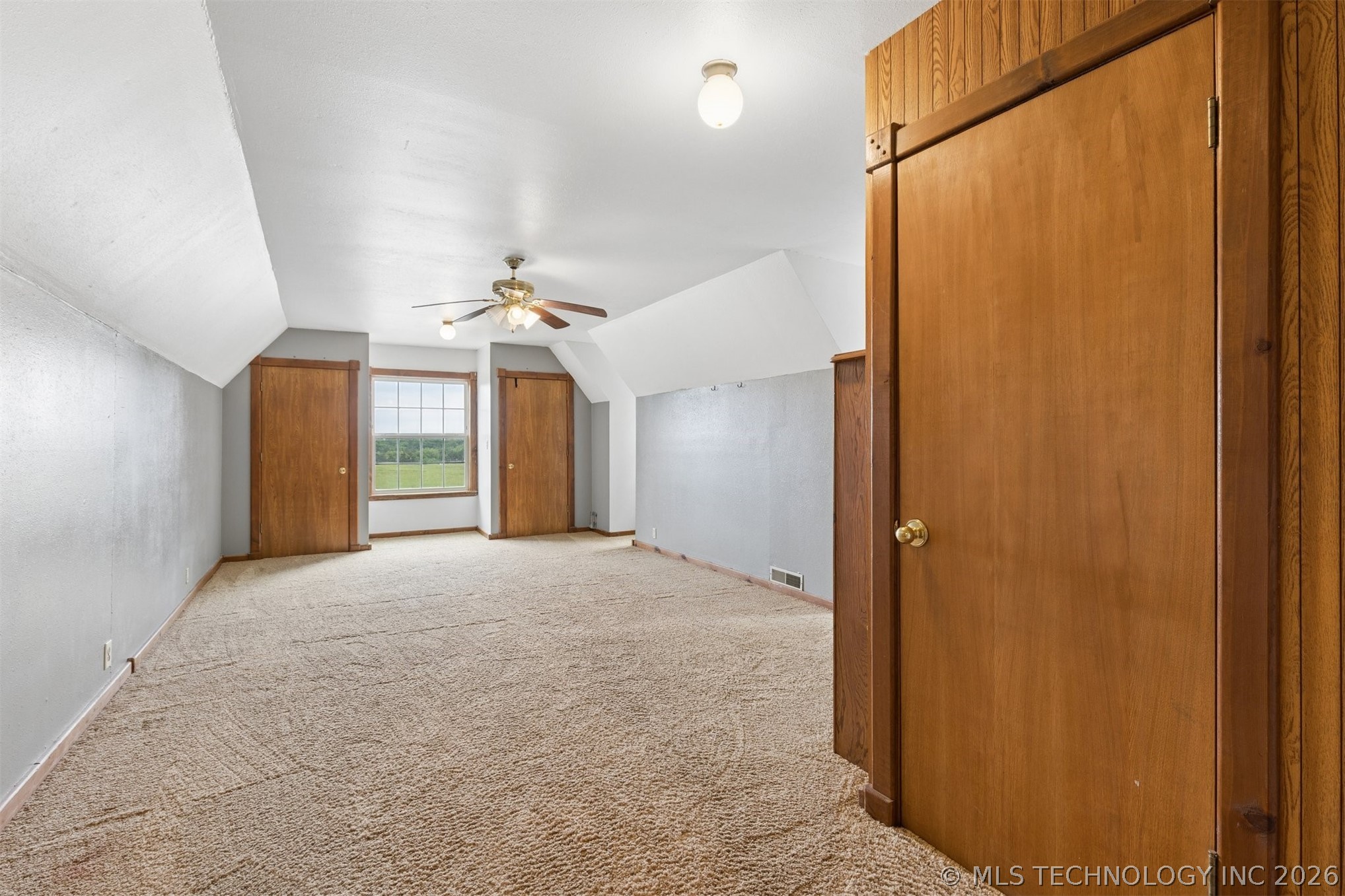 2700 W Dickinson Property Photo 36