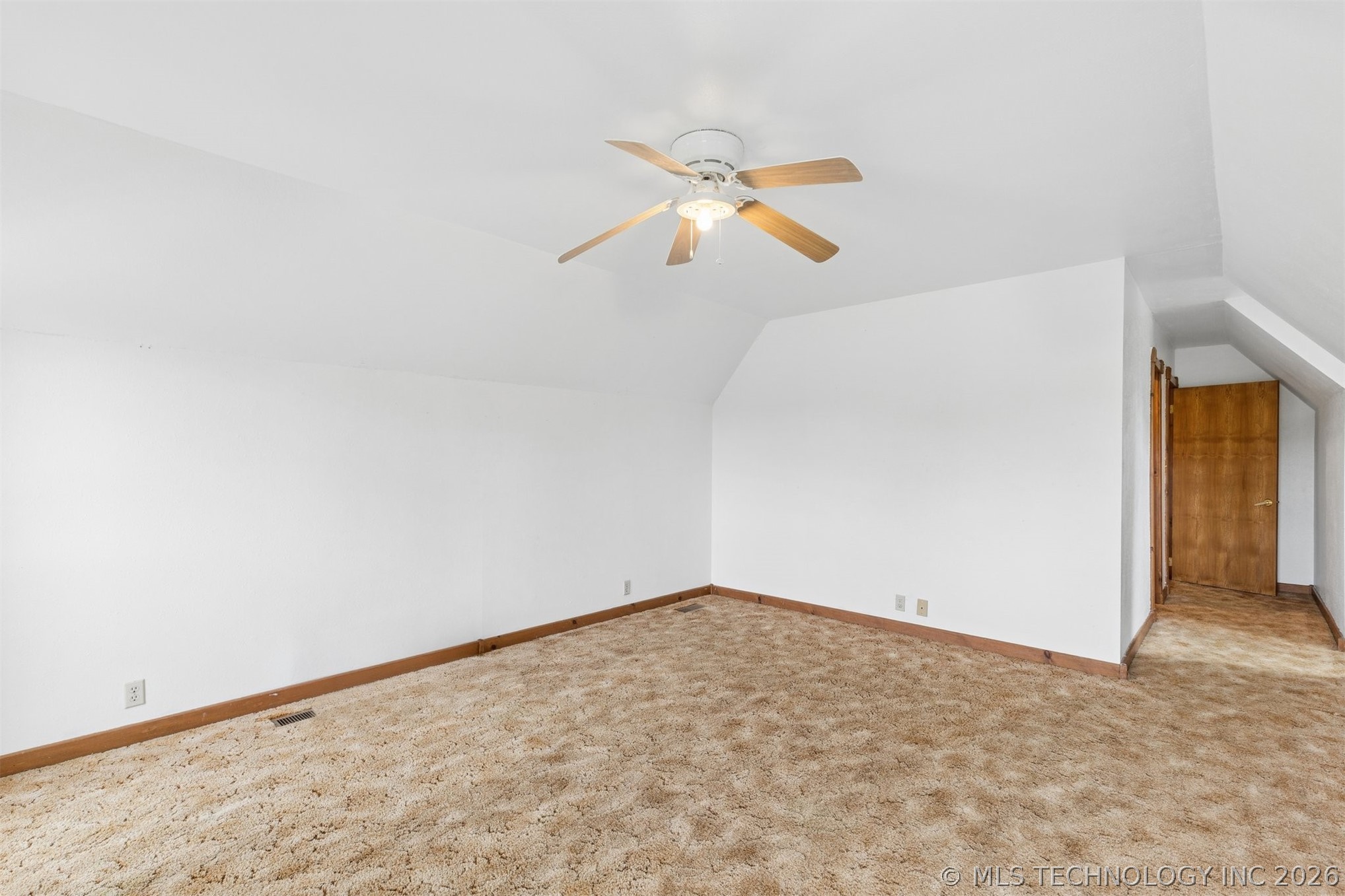 2700 W Dickinson Property Photo 40