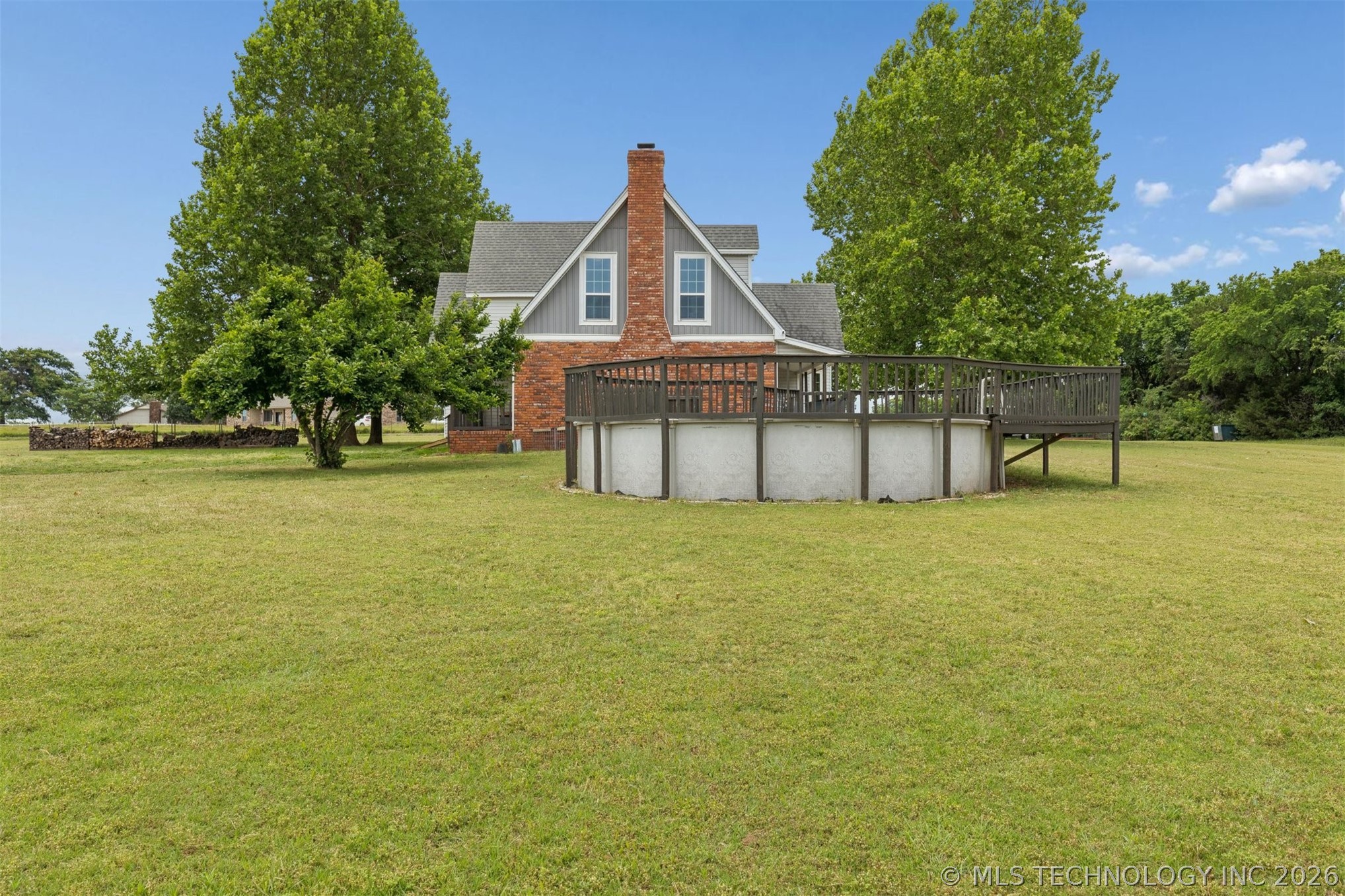 2700 W Dickinson Property Photo 50