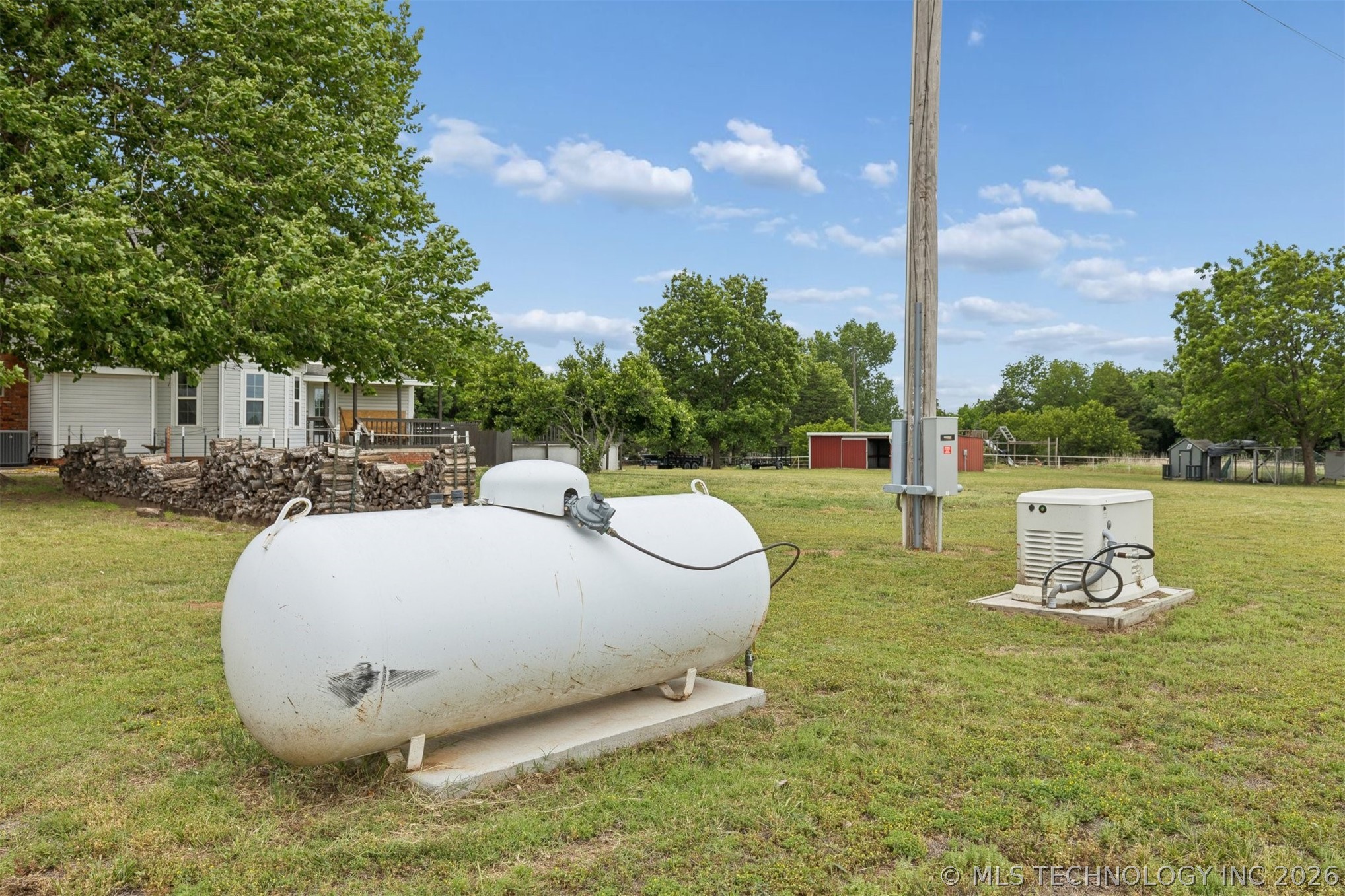 2700 W Dickinson Property Photo 63