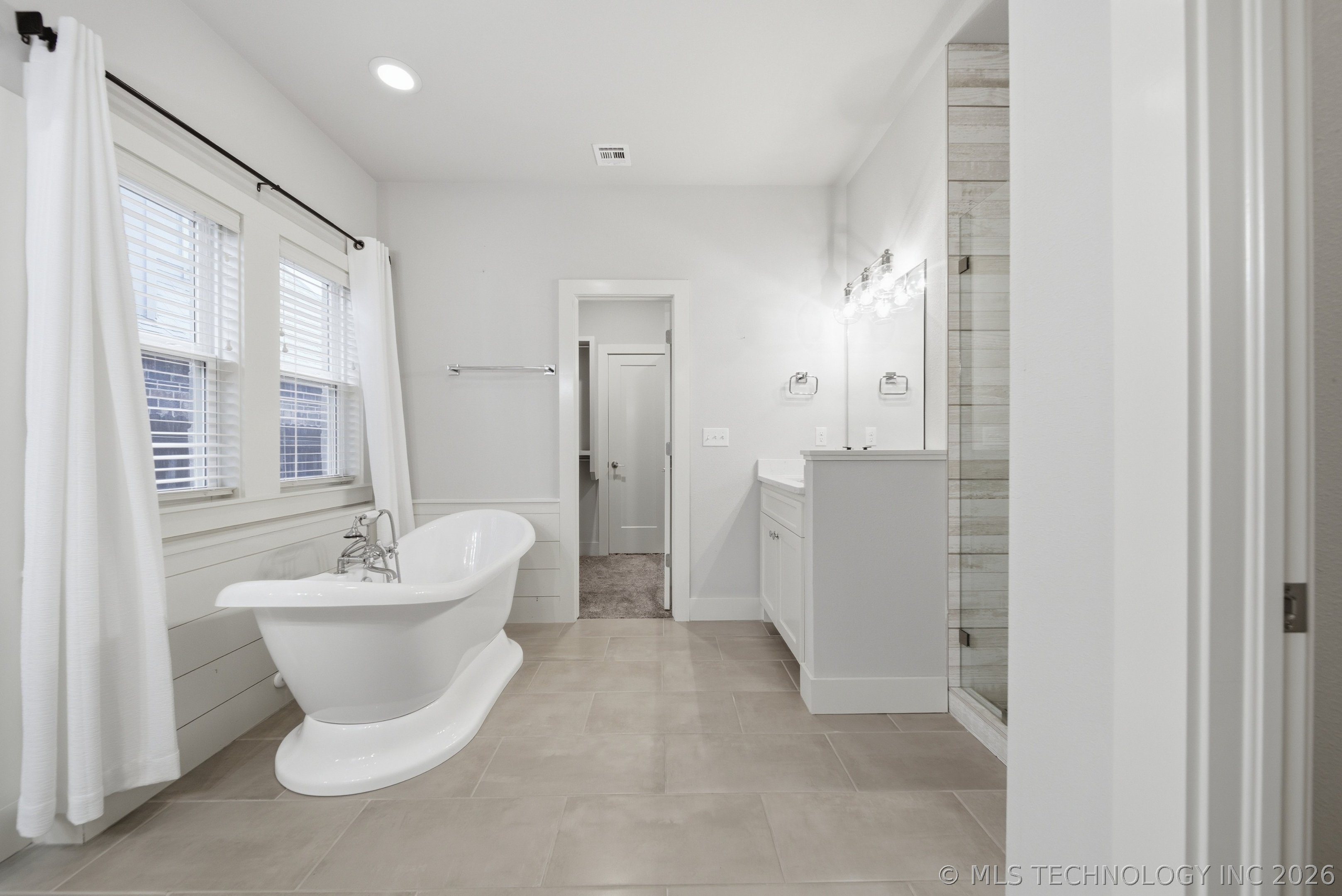8729 S Phoenix Place W Property Photo 23