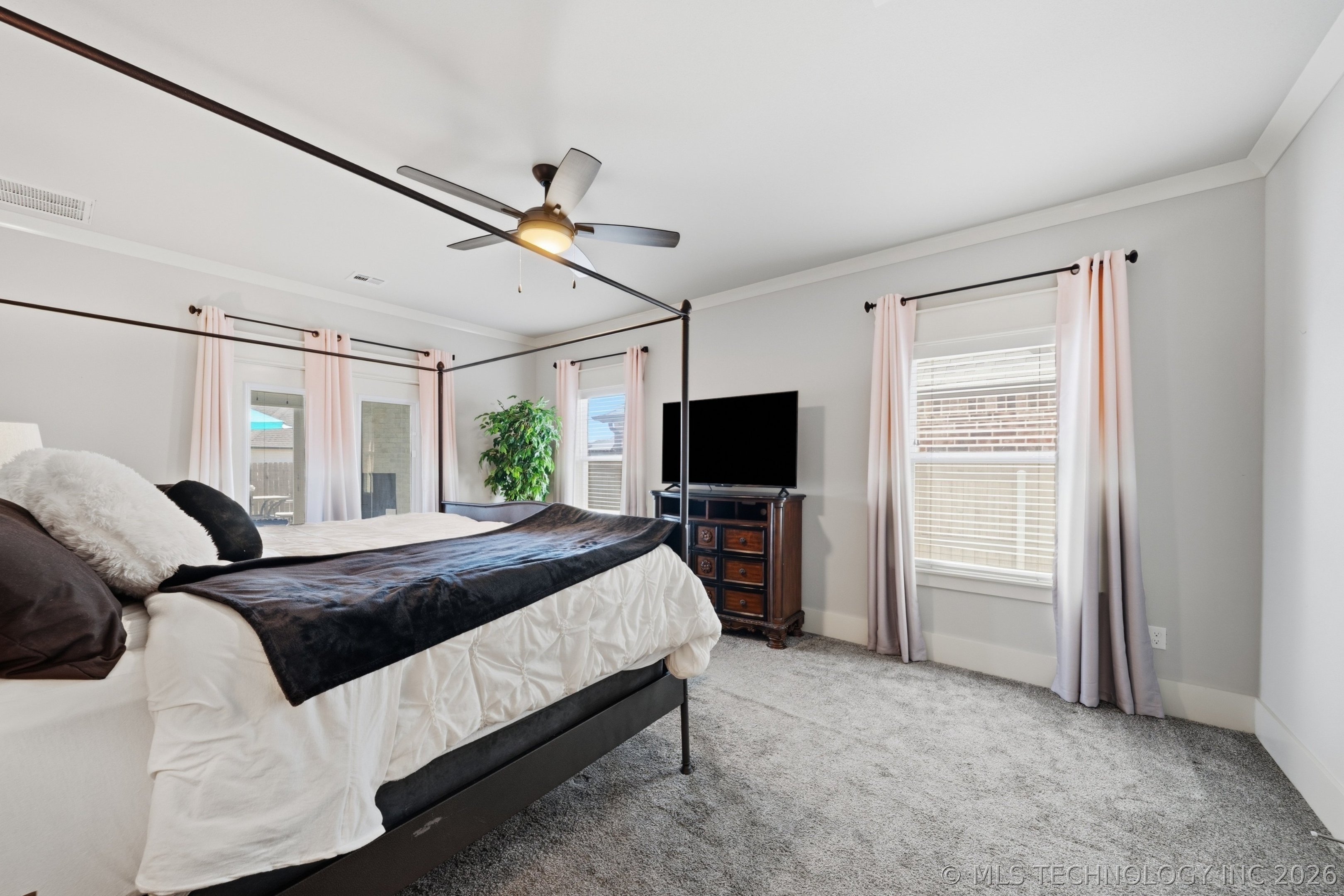8729 S Phoenix Place W Property Photo 24