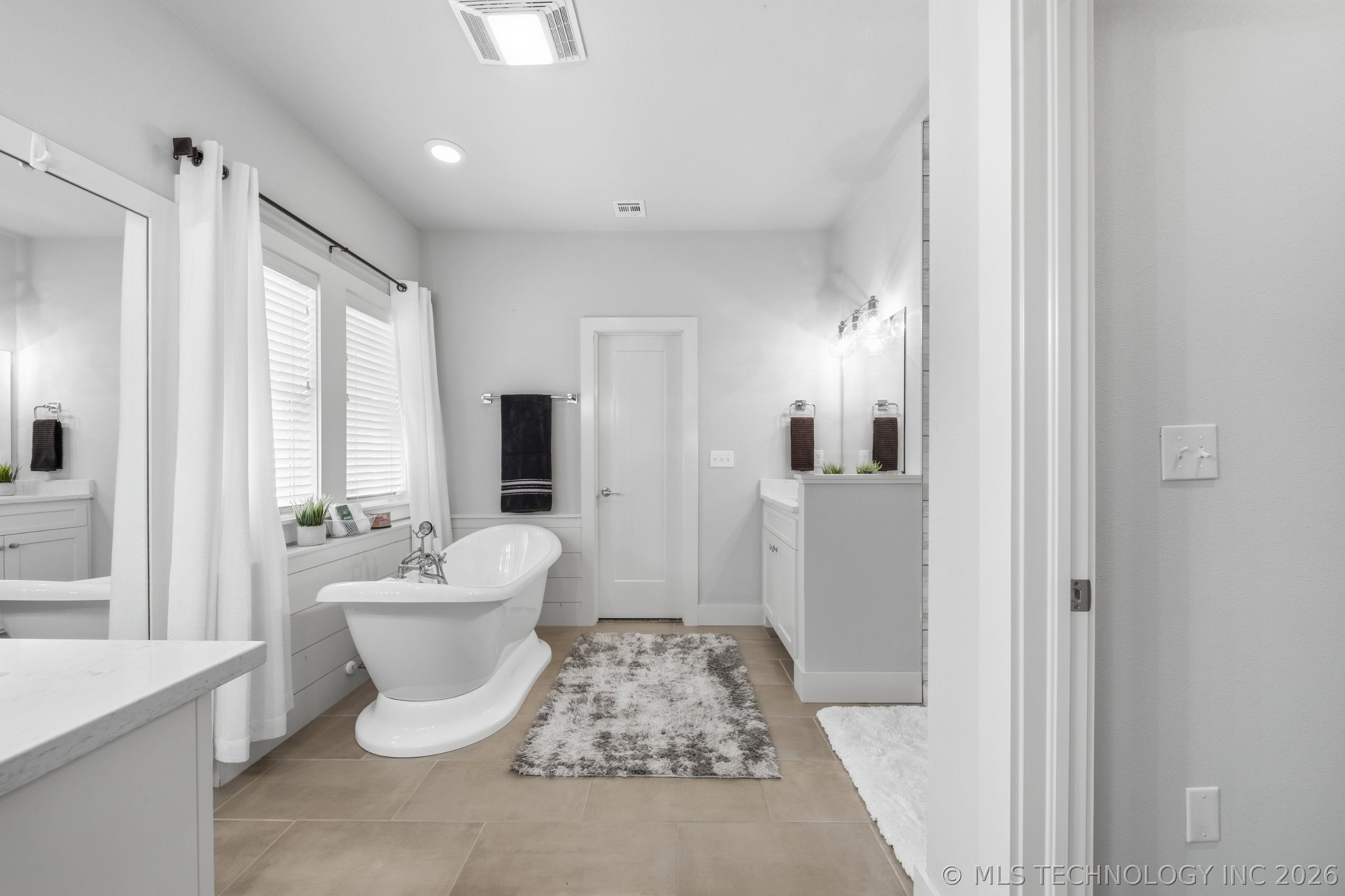 8729 S Phoenix Place W Property Photo 66