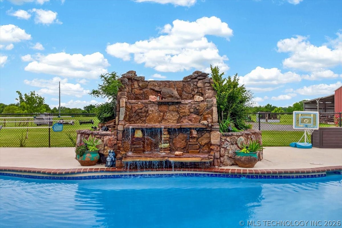 15562 State Highway 83 Property Photo 6