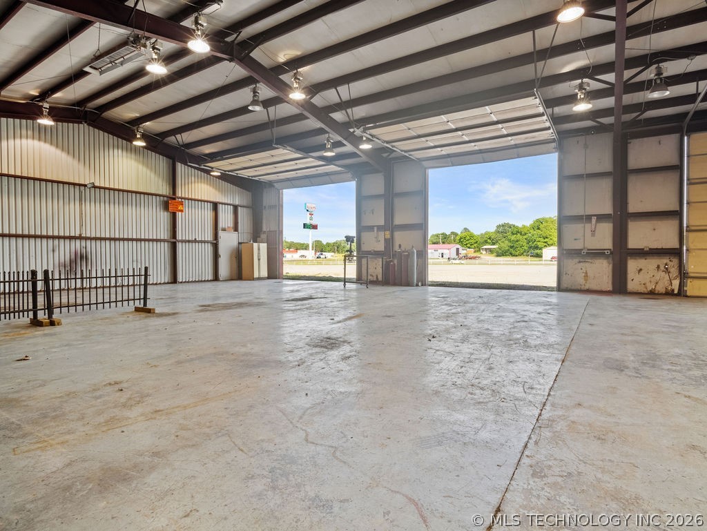 205 N Jefferson Property Photo 10