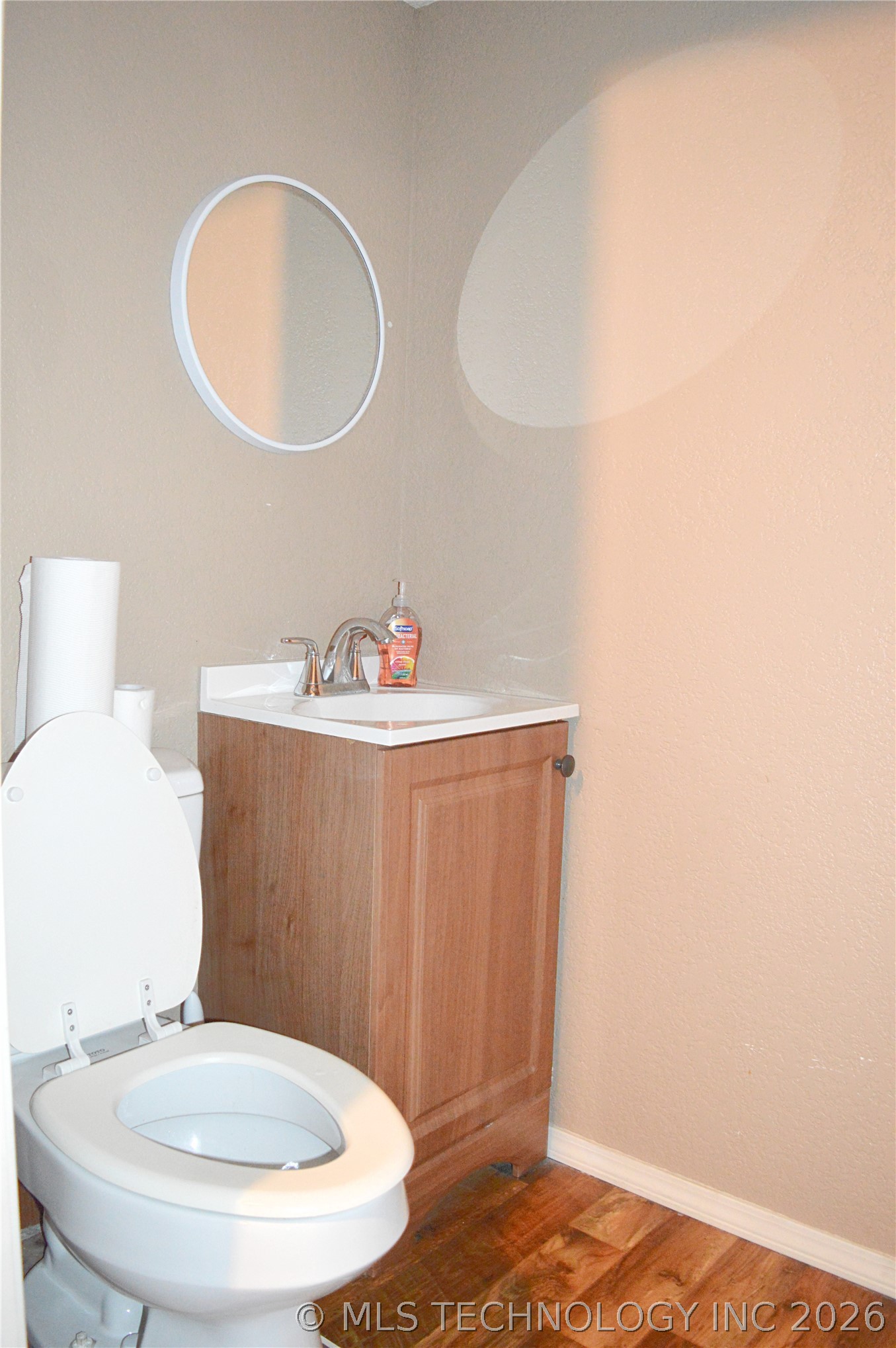1207 E Jackson Property Photo 21