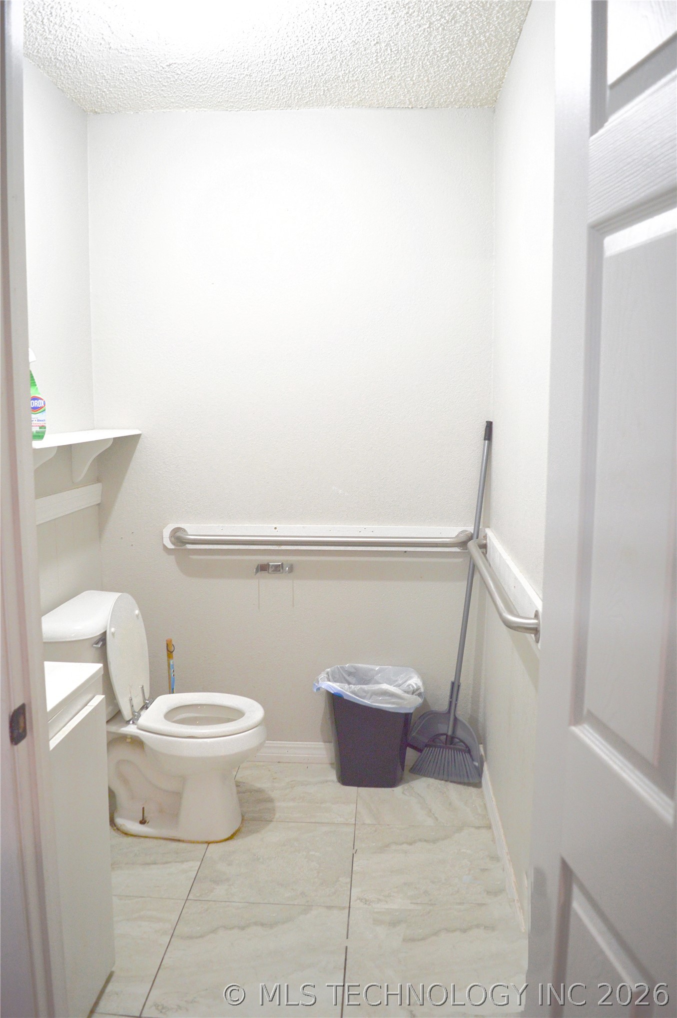 1207 E Jackson Property Photo 26