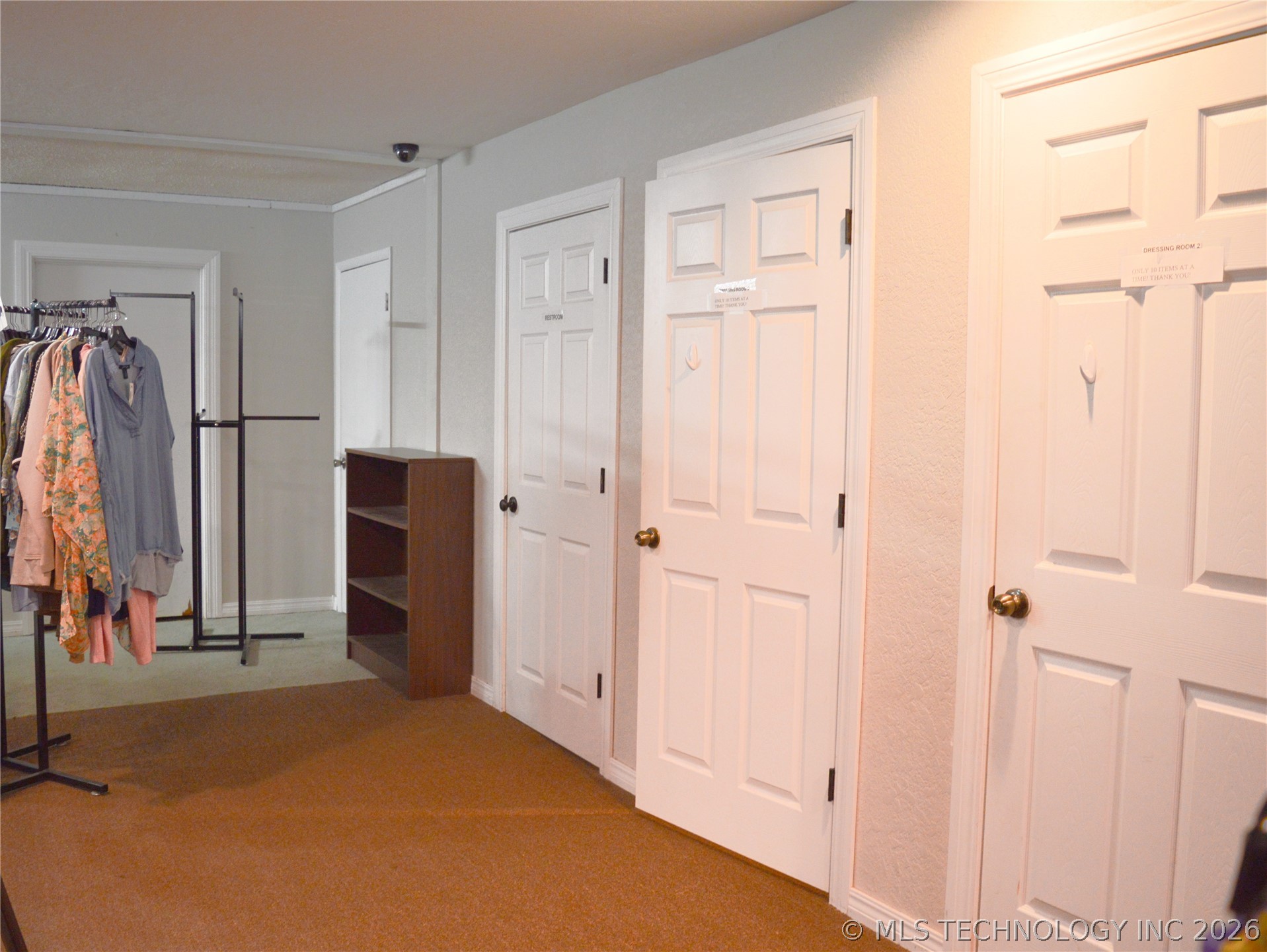 1207 E Jackson Property Photo 28