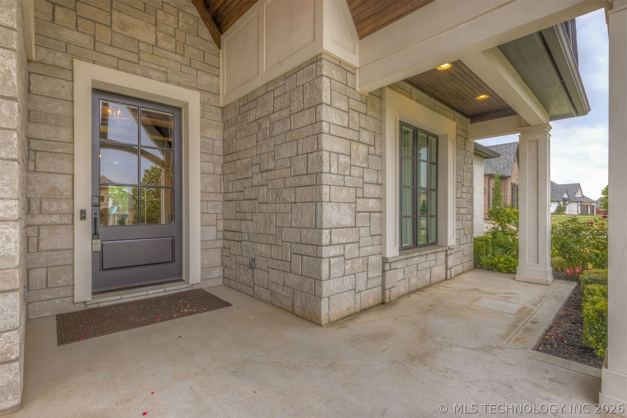 12719 S 4th Street Property Photo 5