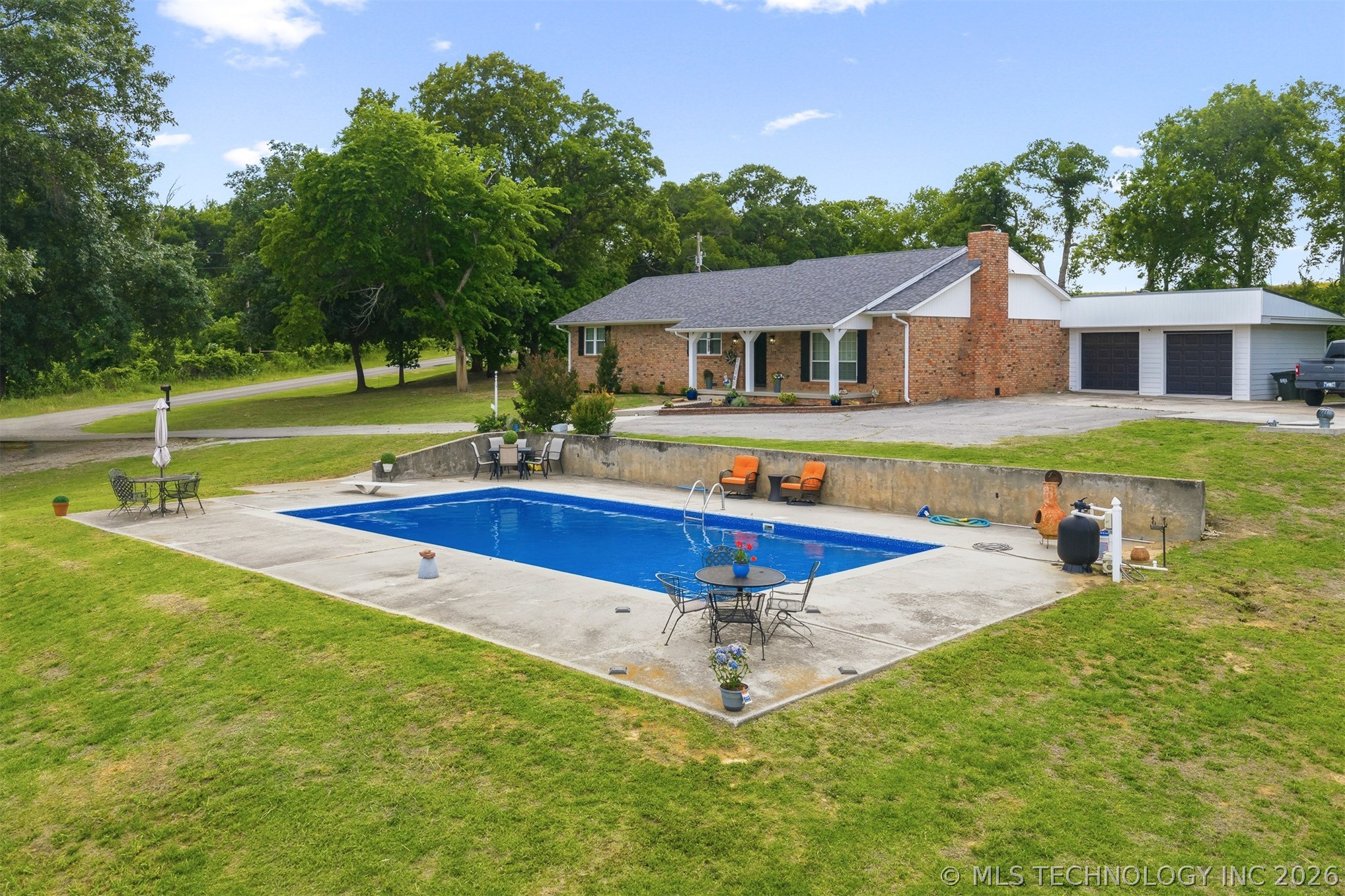 333 County Redbud Property Photo 1