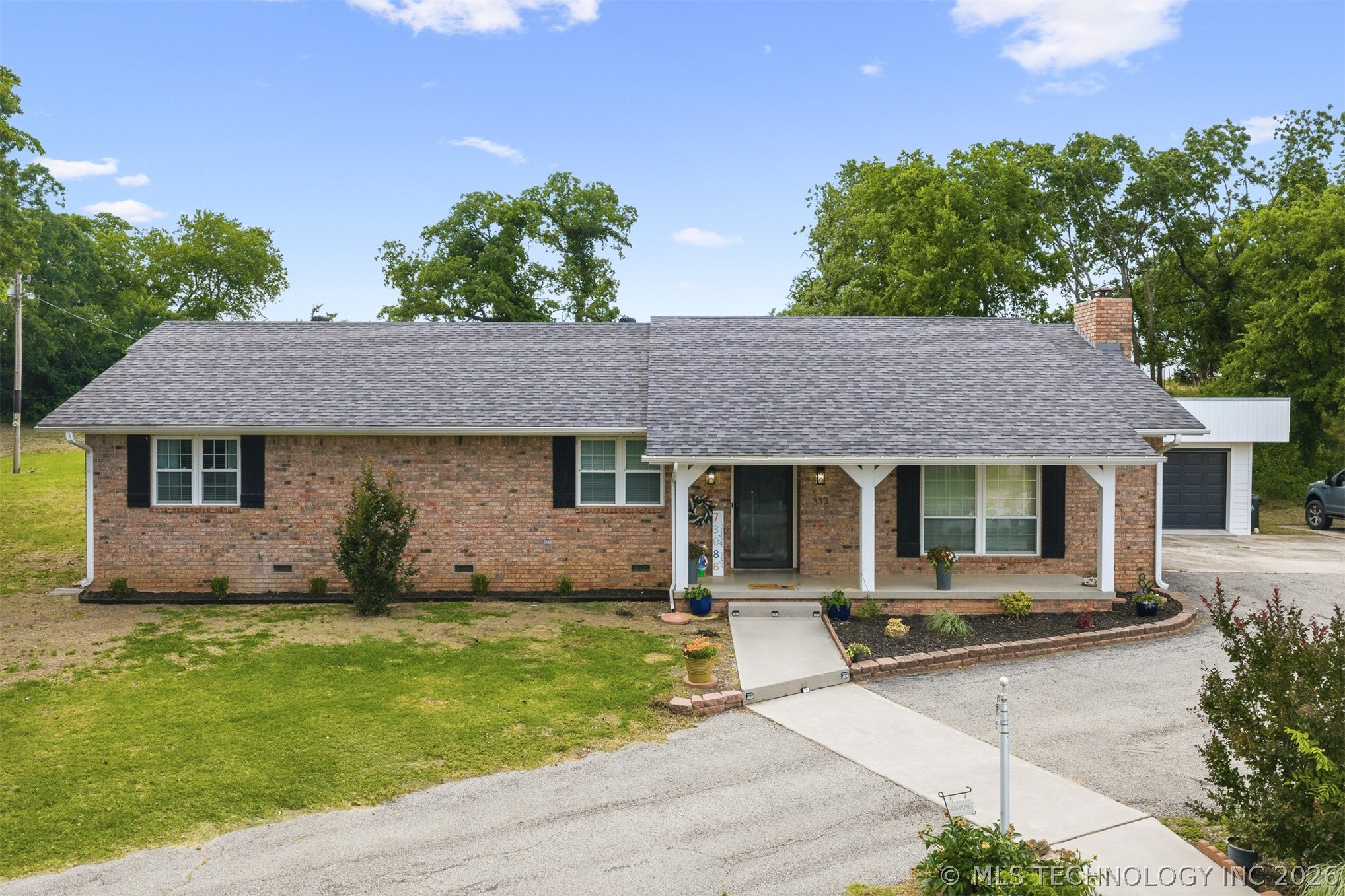 333 County Redbud Property Photo 2