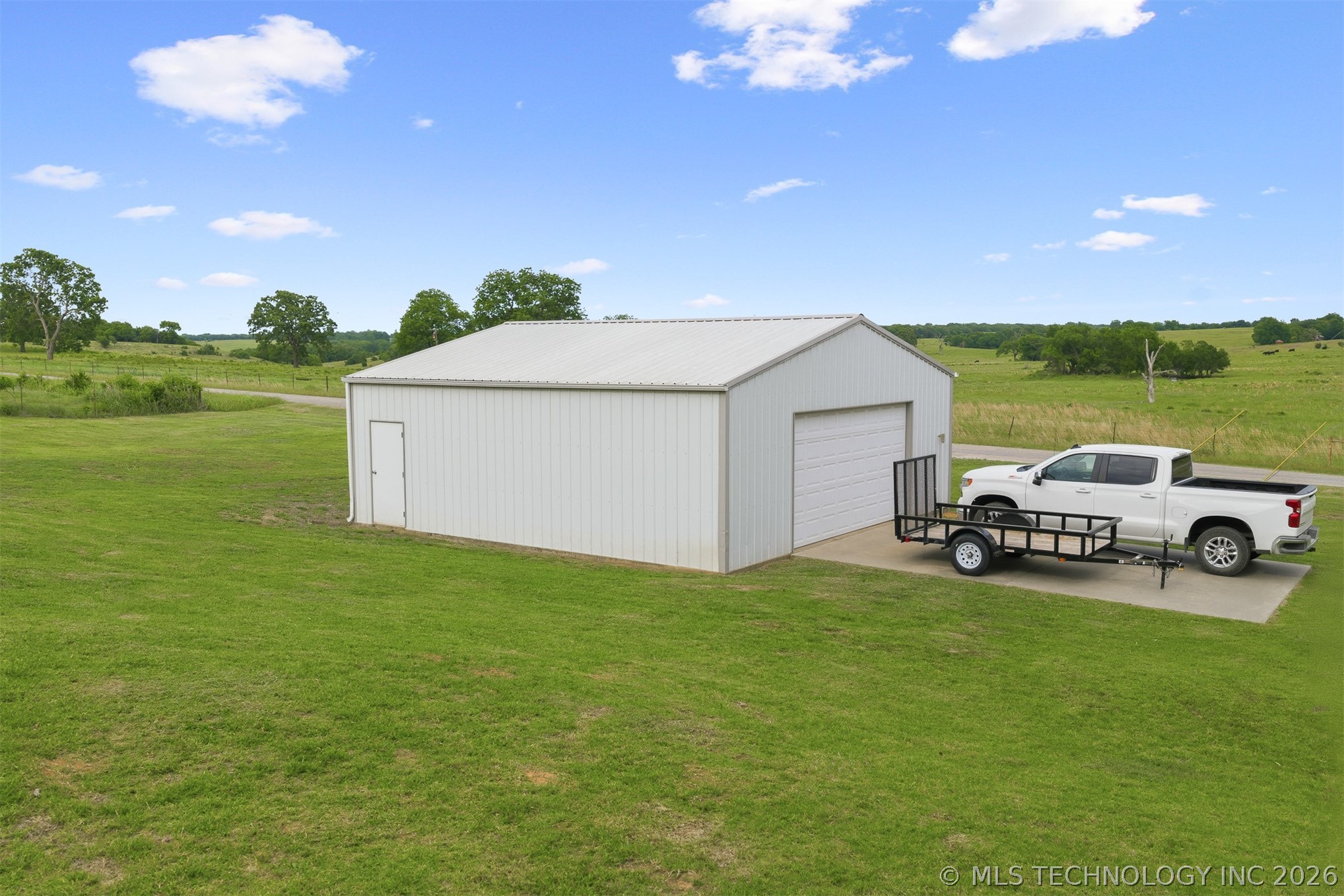 333 County Redbud Property Photo 5