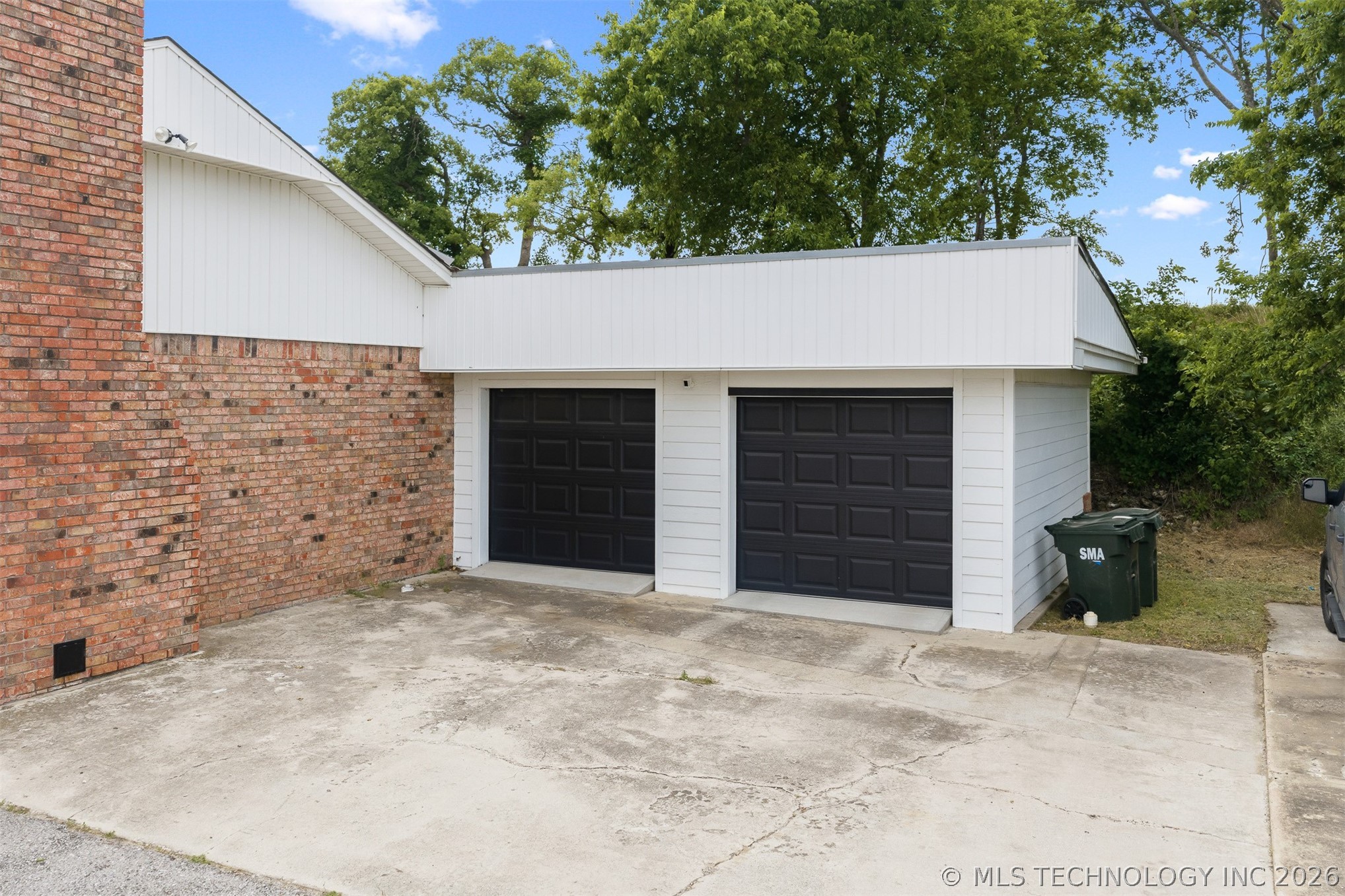 333 County Redbud Property Photo 10