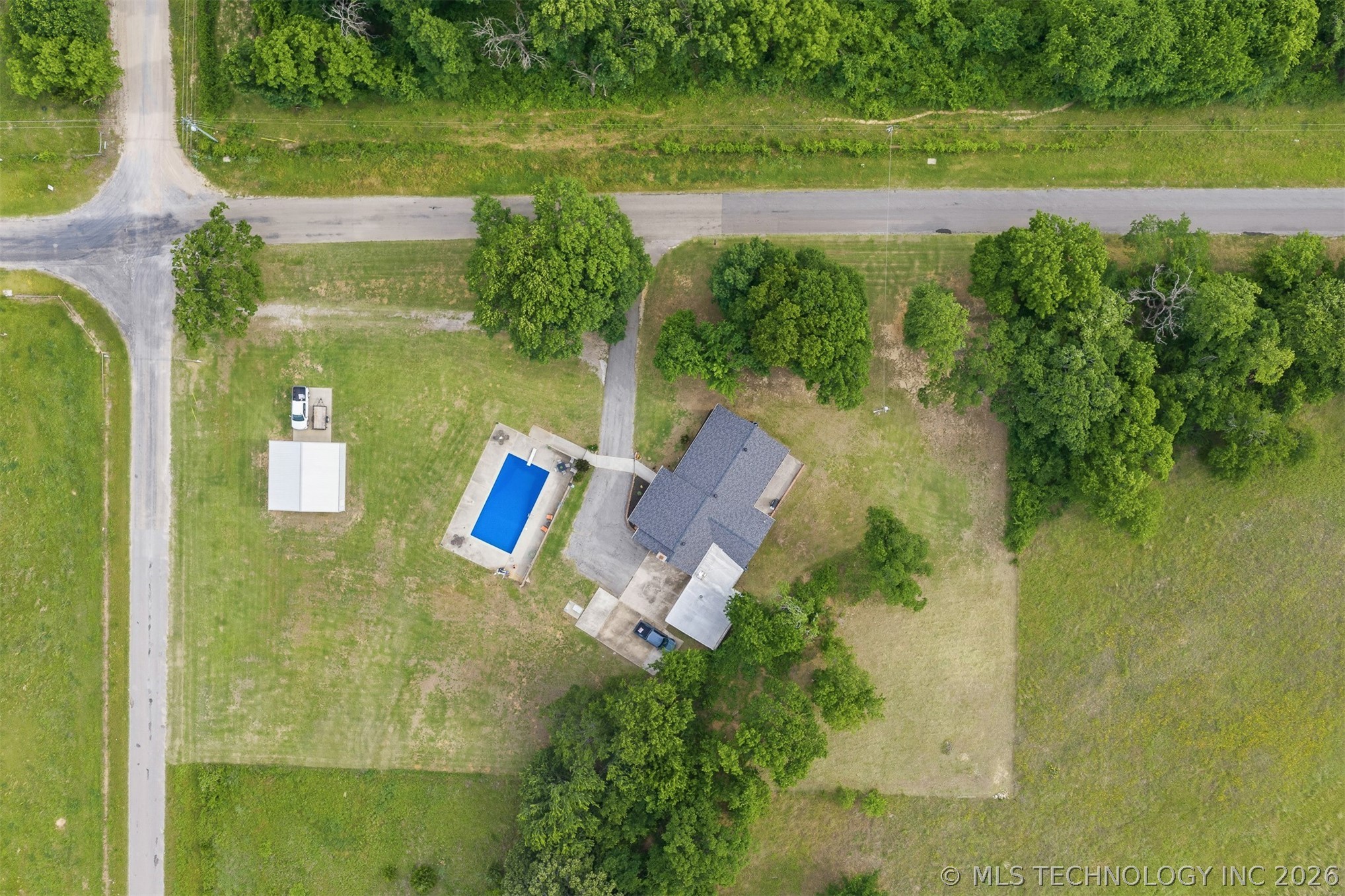 333 County Redbud Property Photo 14