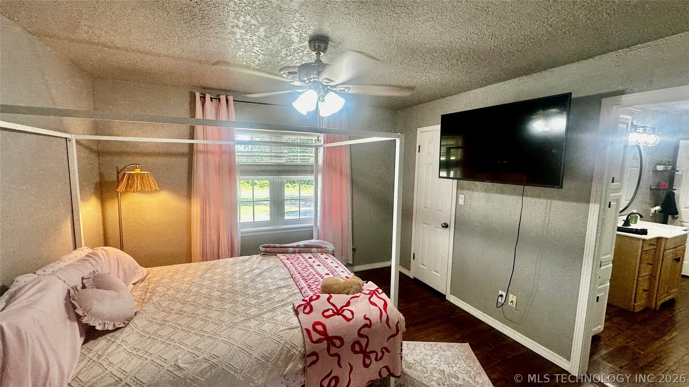 333 County Redbud Property Photo 40