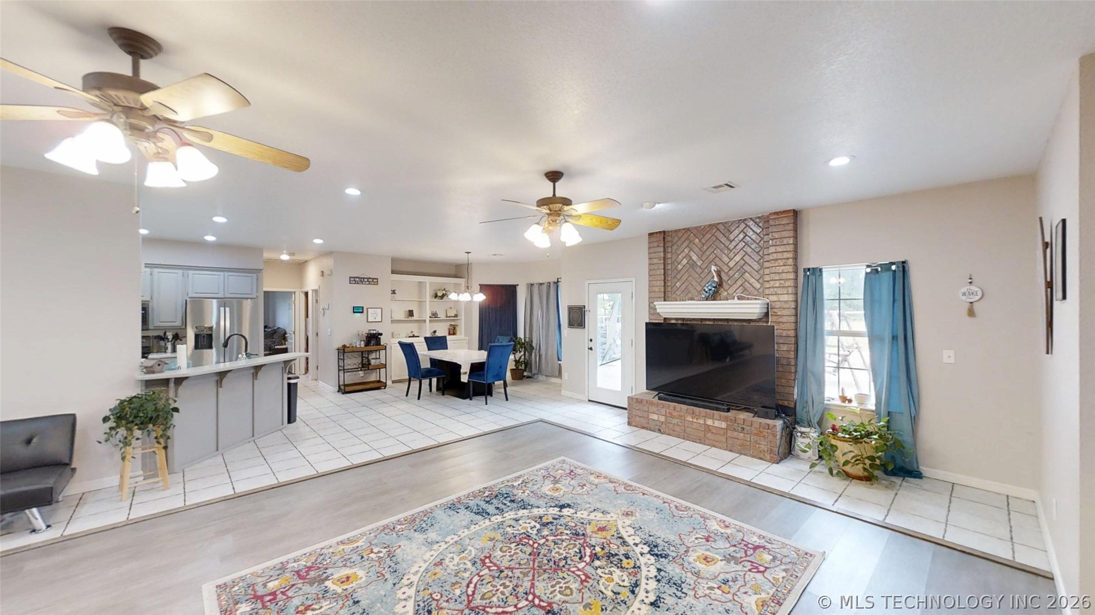9488 Refinery Road Property Photo 4