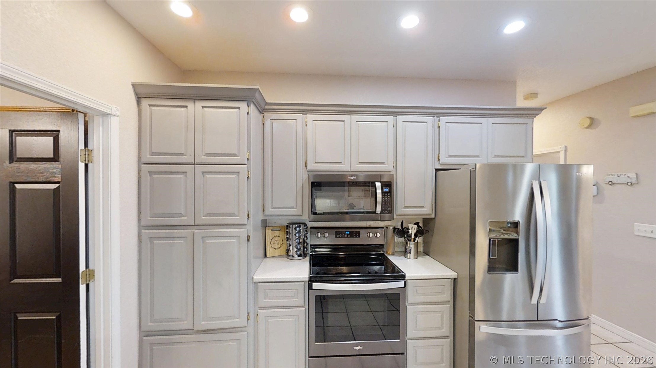9488 Refinery Road Property Photo 15