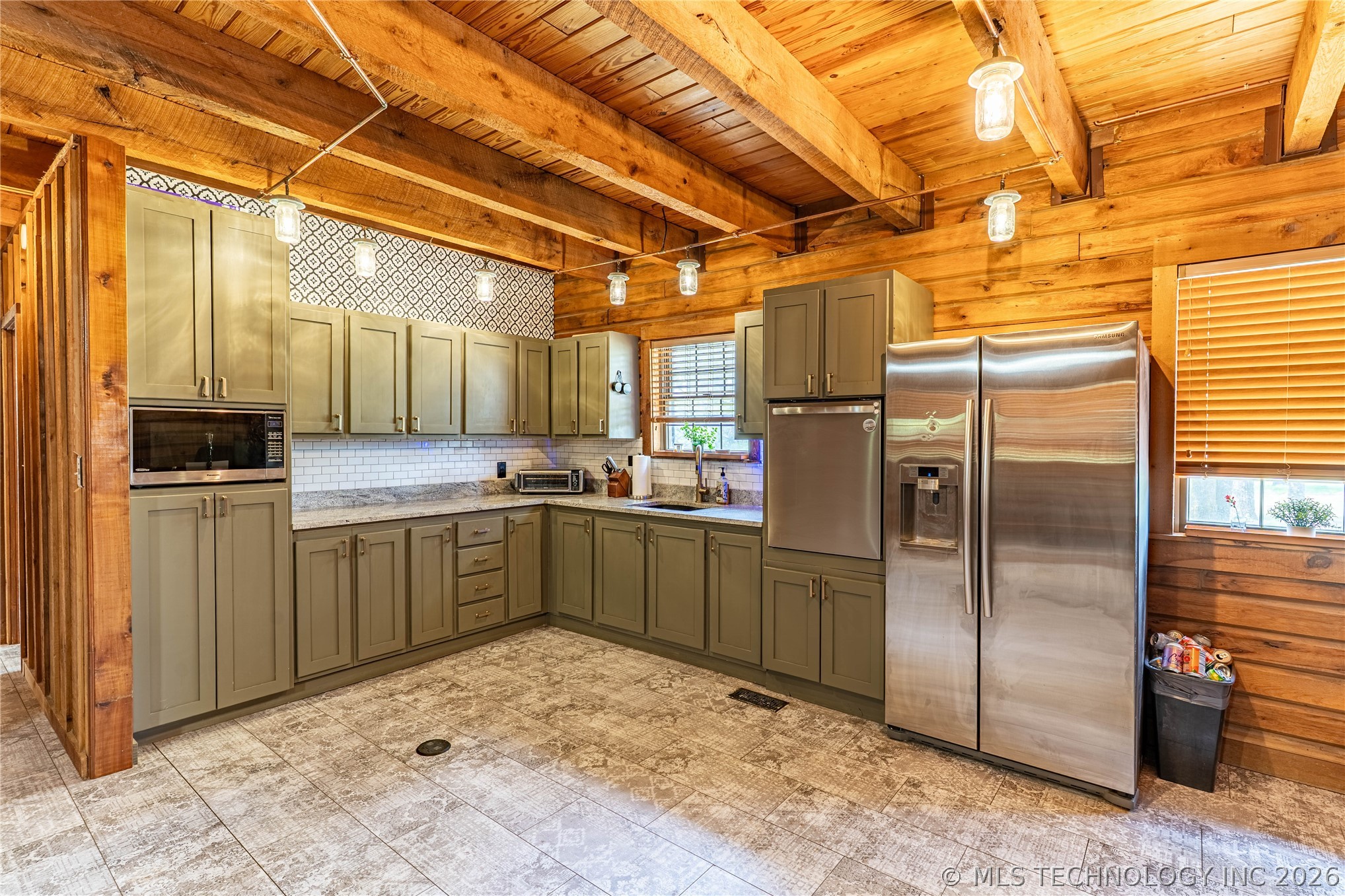 30668 W Hwy 16 Property Photo 6