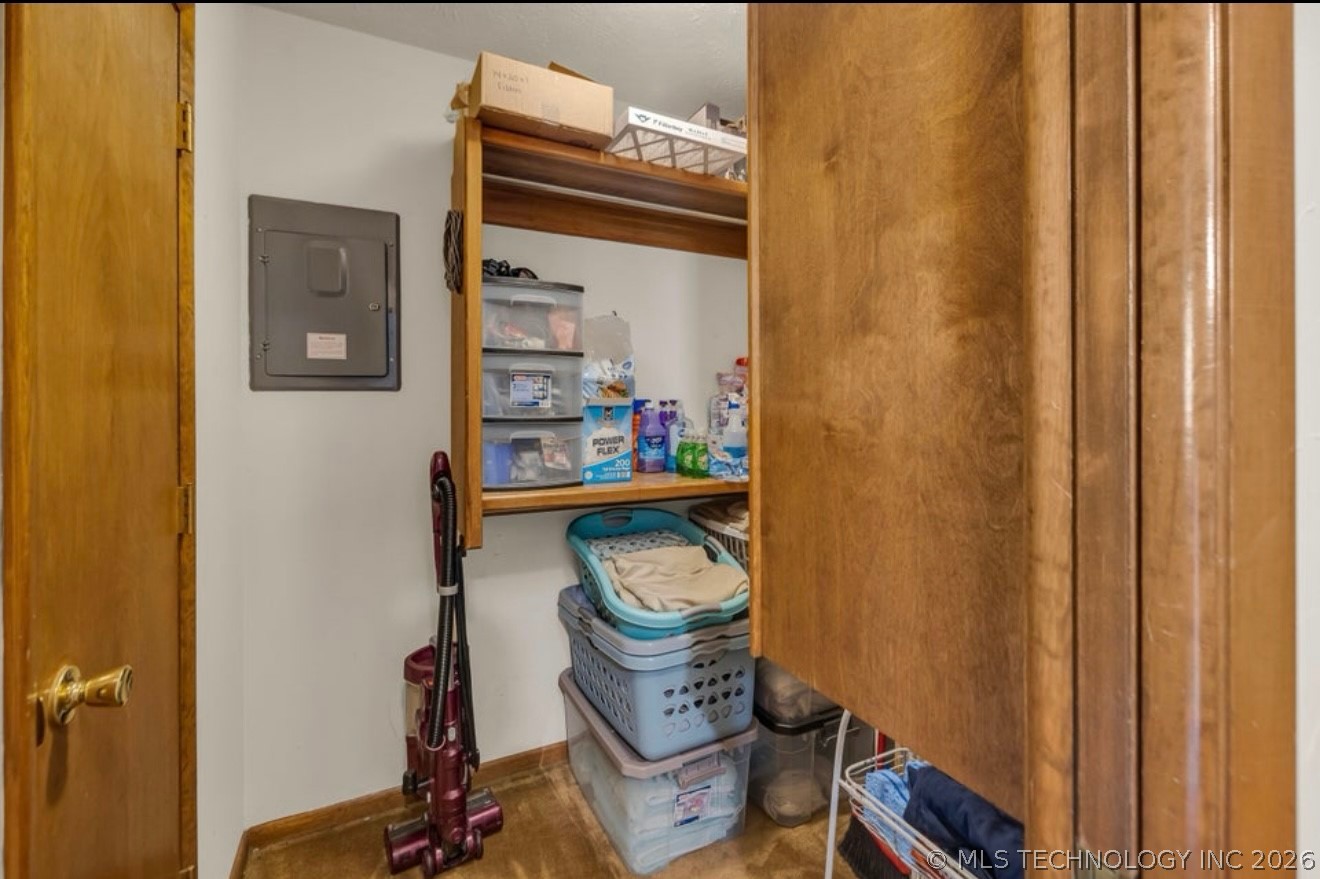 56853 E 318 Road Property Photo 60